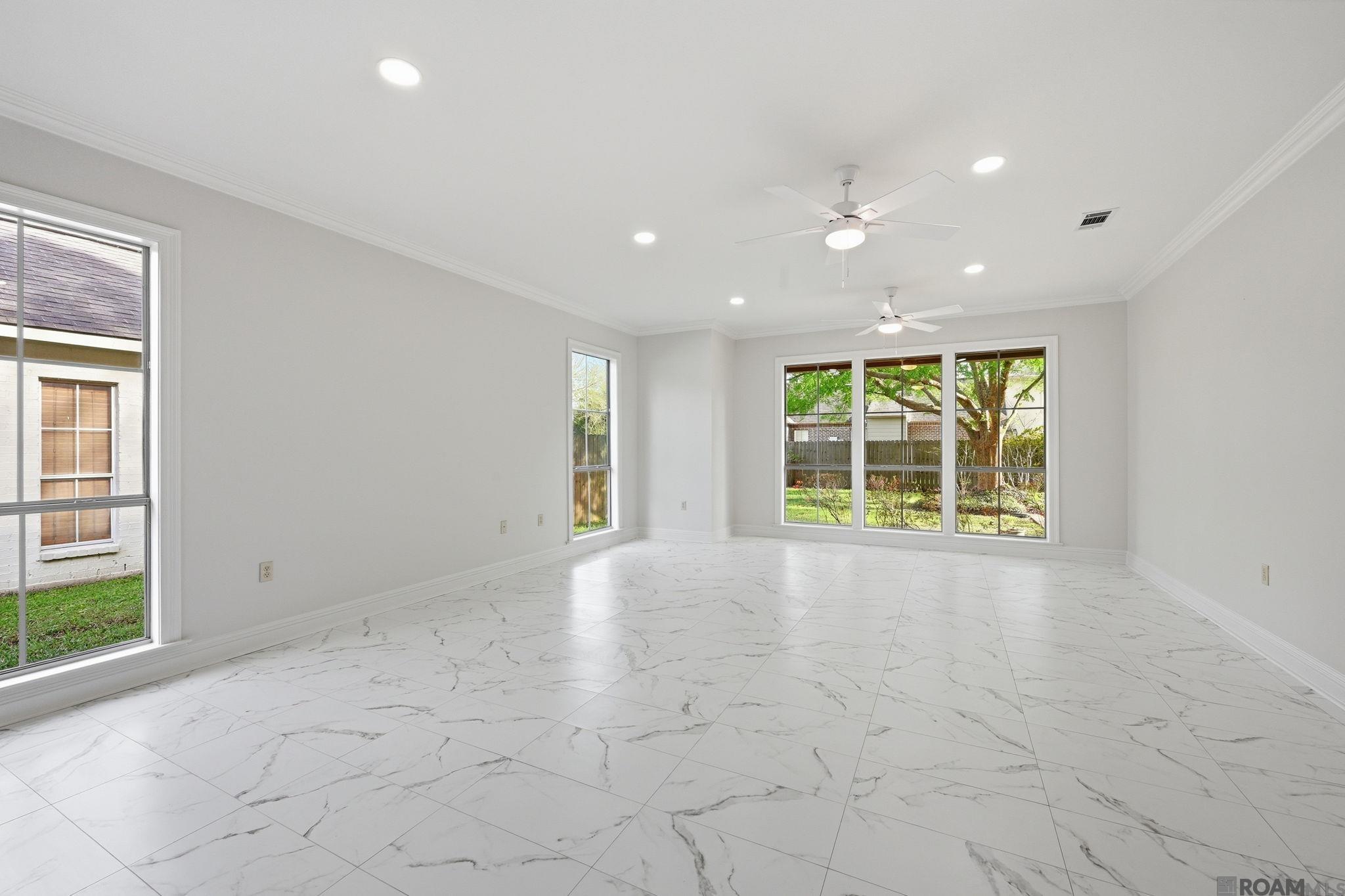 17202 Sweet Olive Dr, Saint George, LA, 70817