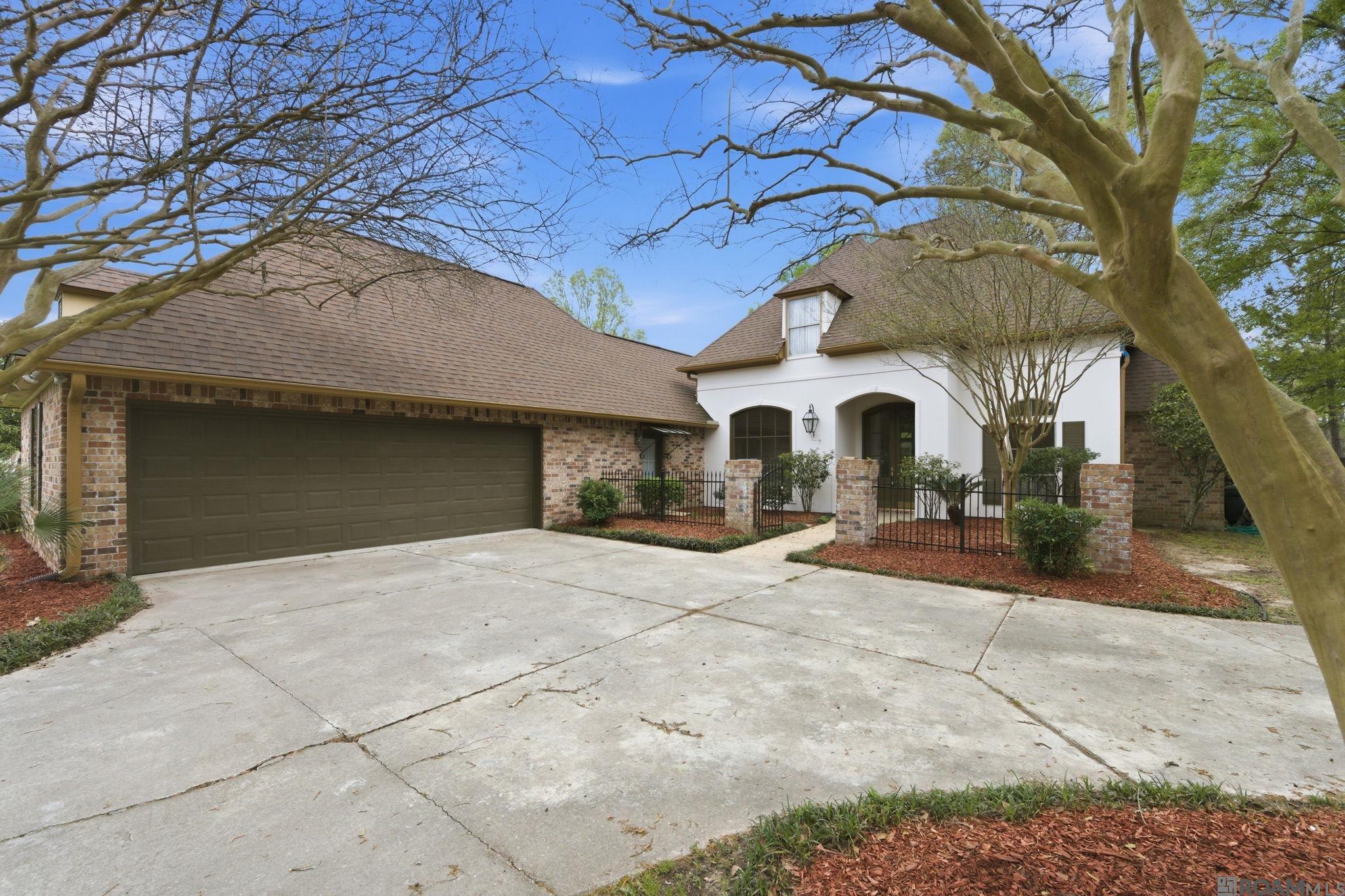 17202 Sweet Olive Dr, Saint George, LA, 70817