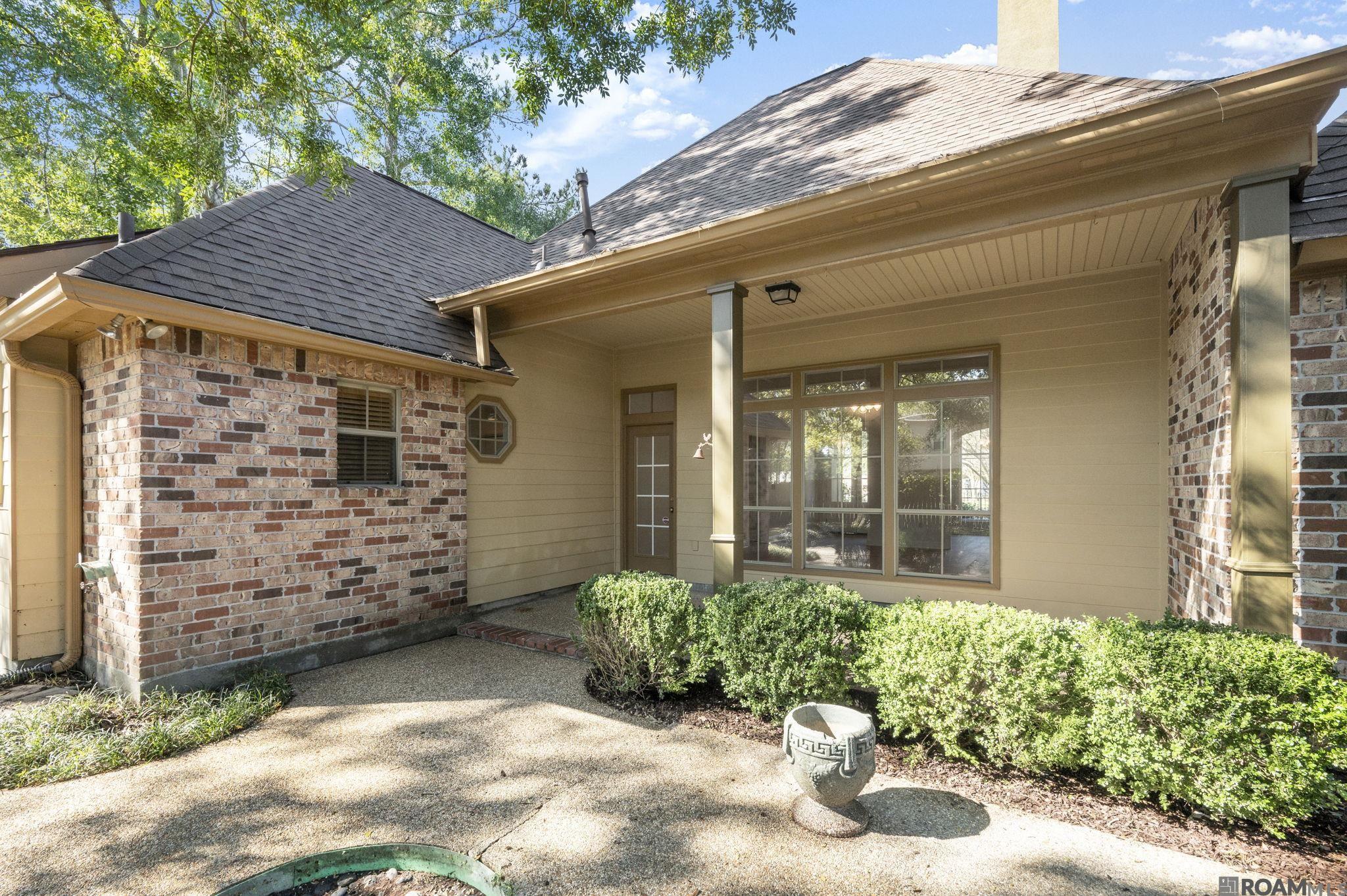 17202 Sweet Olive Dr, Saint George, LA, 70817