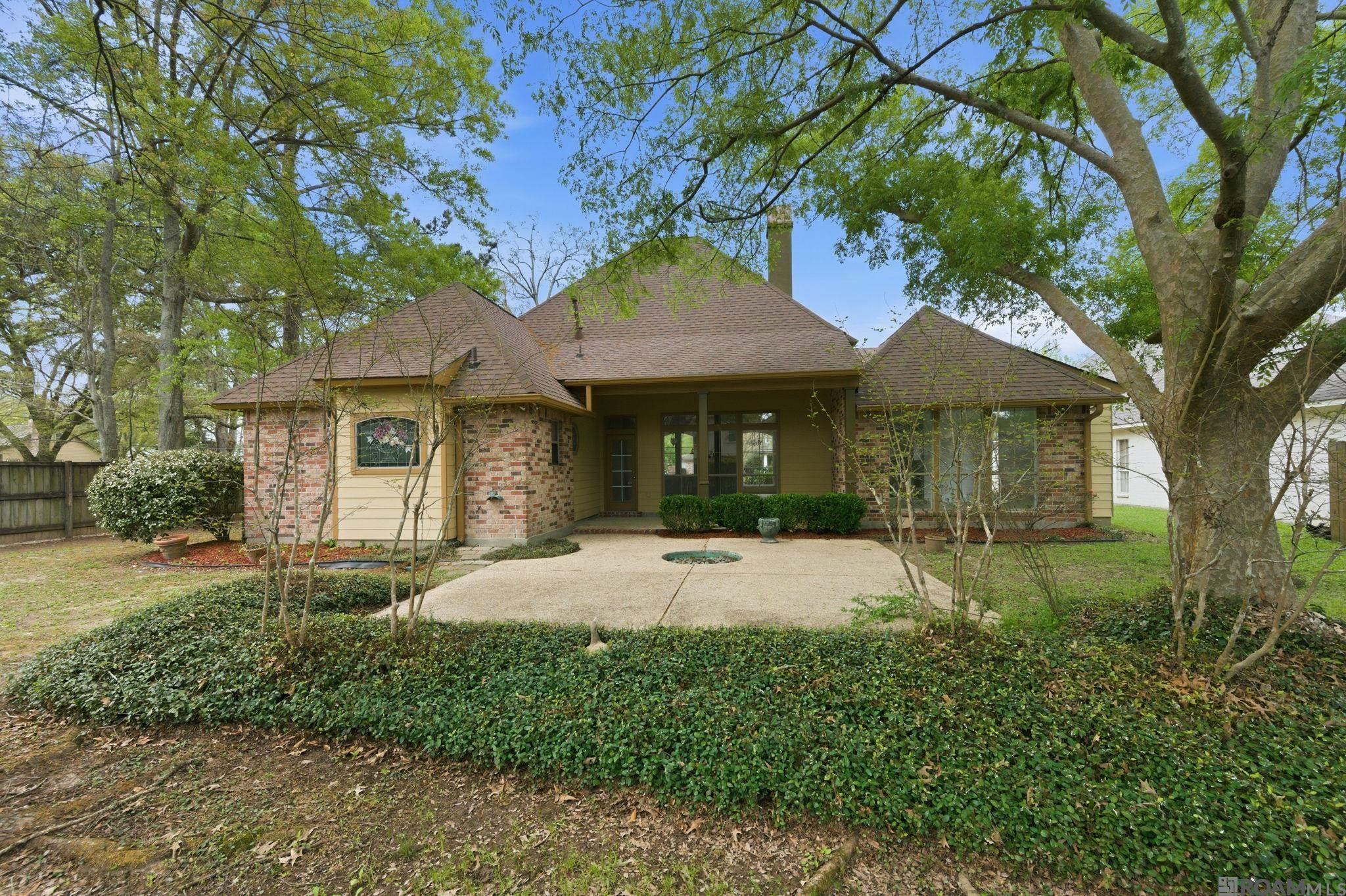 17202 Sweet Olive Dr, Saint George, LA, 70817