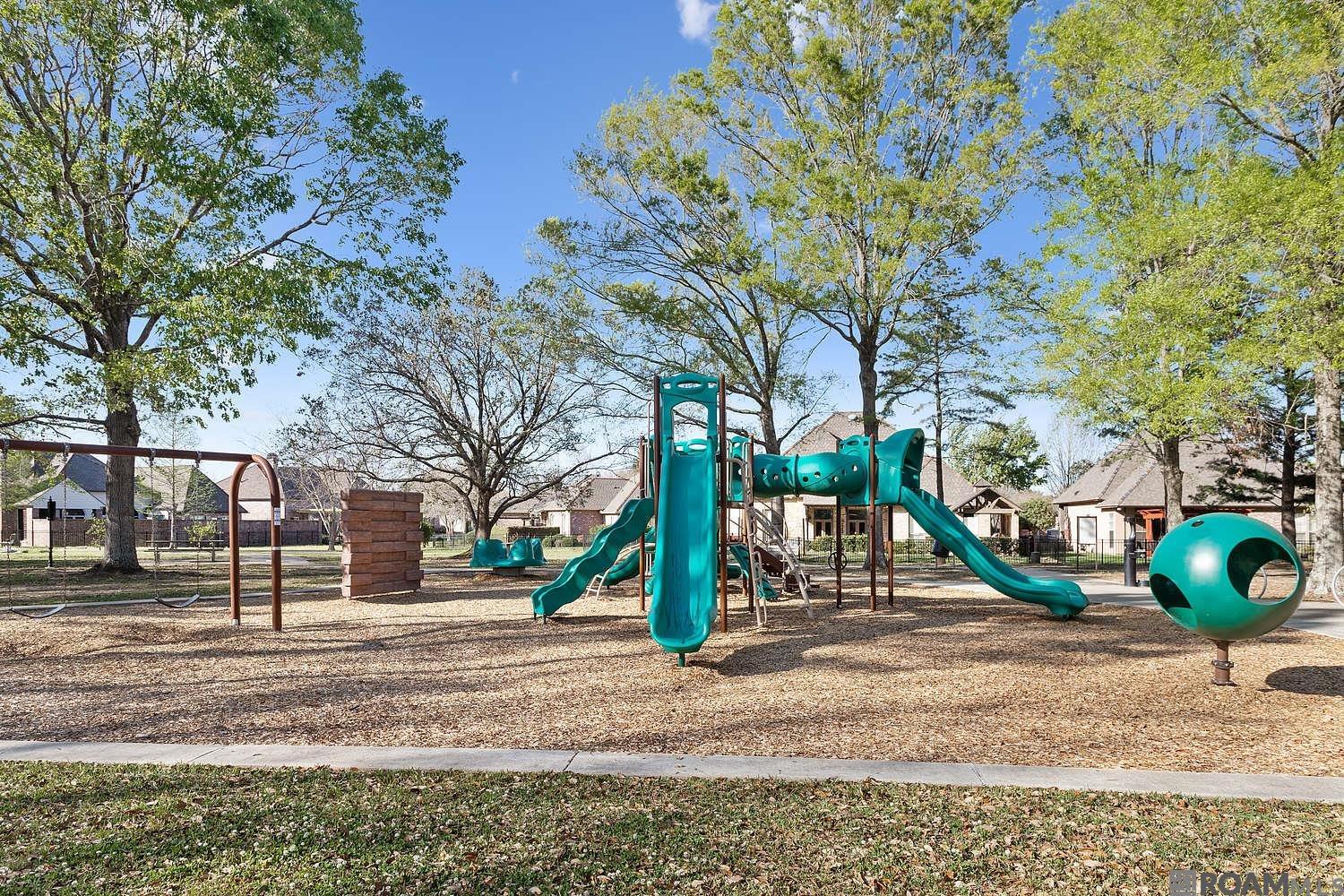 19371 Garden Lake Ct, Saint George, LA, 70809