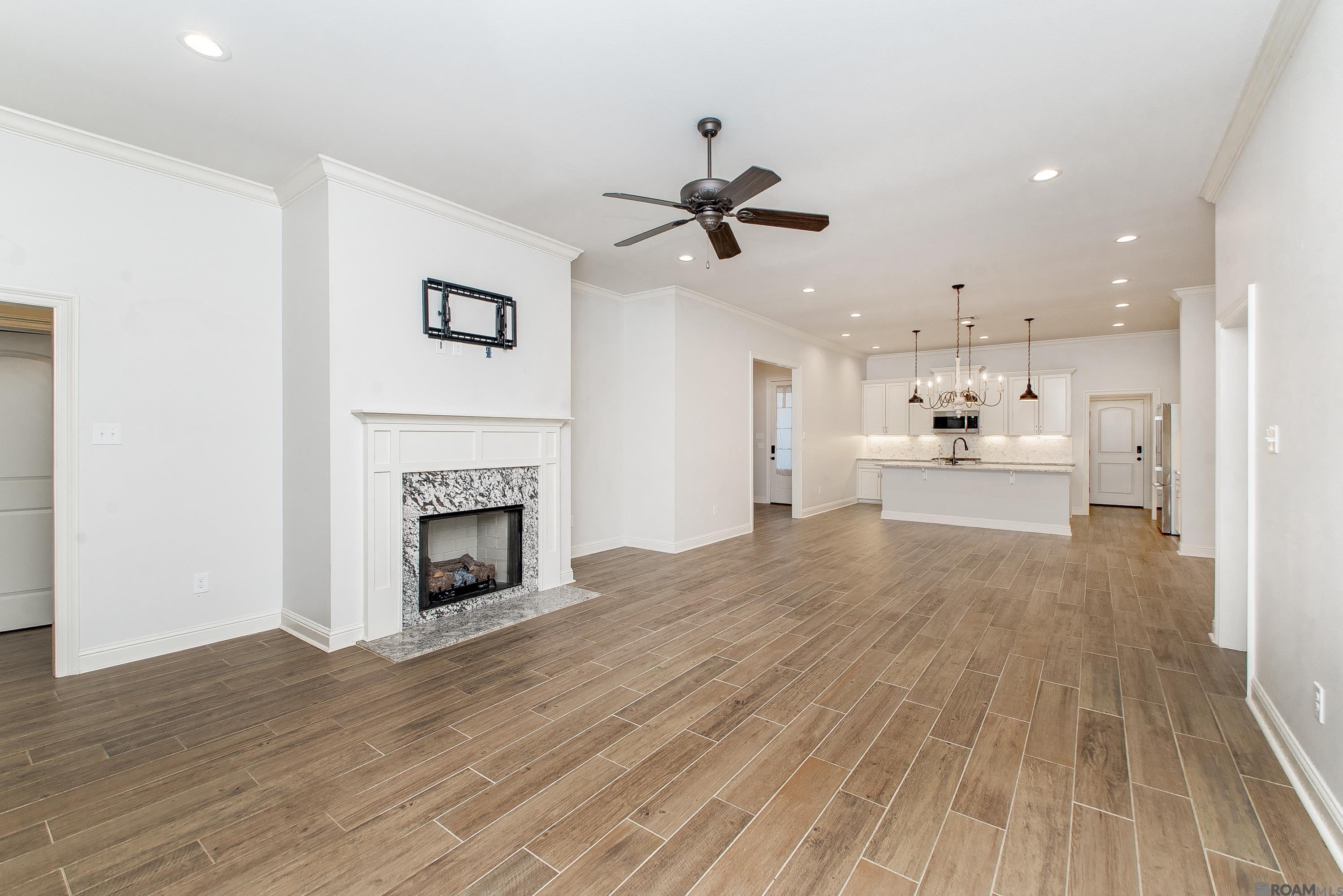 26811 Montbury Dr, Denham Springs, LA, 70726