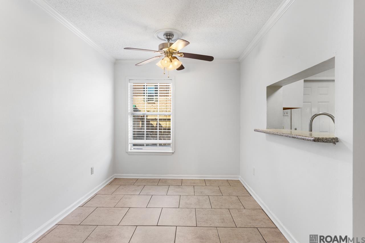 4624 Parkoaks Dr UNIT 11, Baton Rouge, LA, 70816