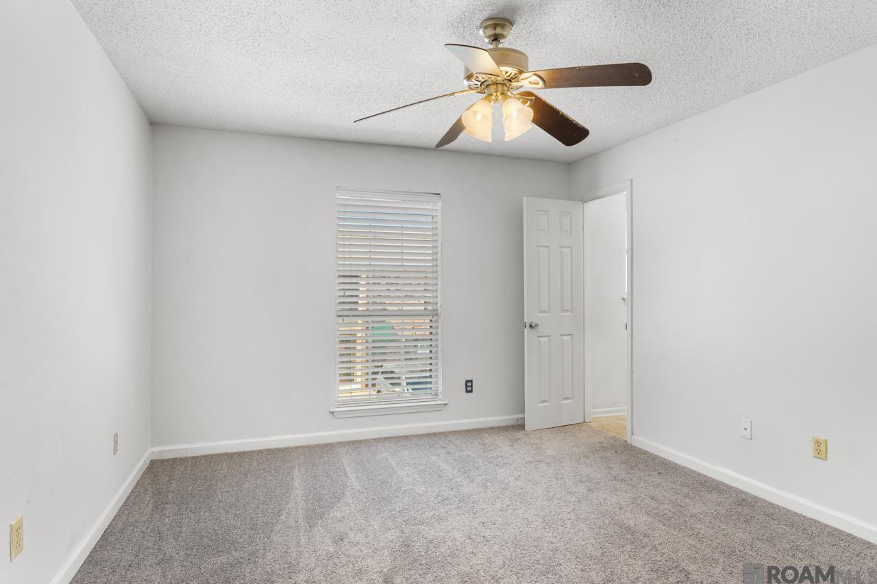 4624 Parkoaks Dr UNIT 11, Baton Rouge, LA, 70816