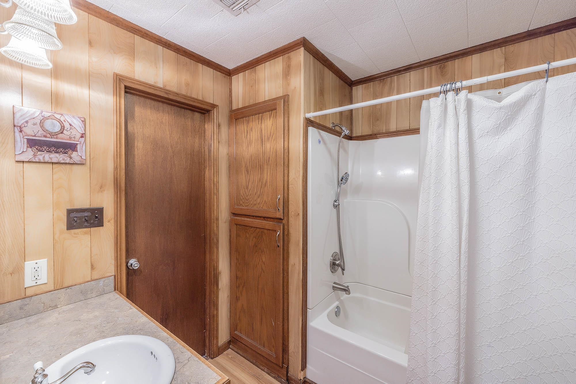 386 Highridge Drive, Houma, LA, 70363