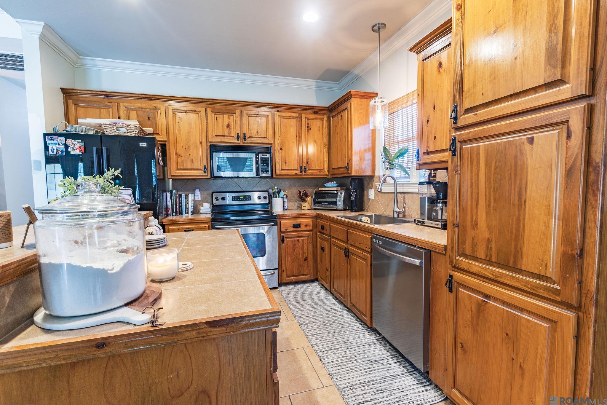 3101 Nicholson Lake Dr, Baton Rouge, LA, 70810