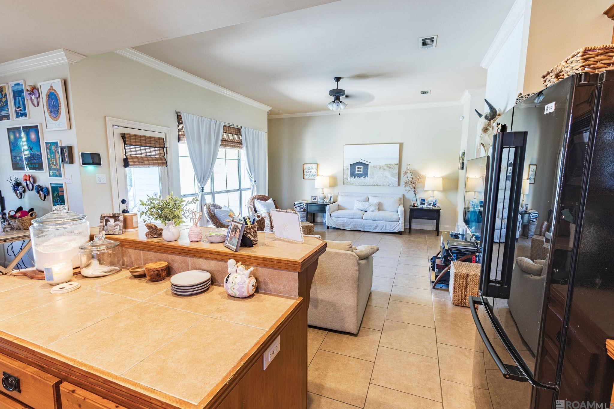 3101 Nicholson Lake Dr, Baton Rouge, LA, 70810