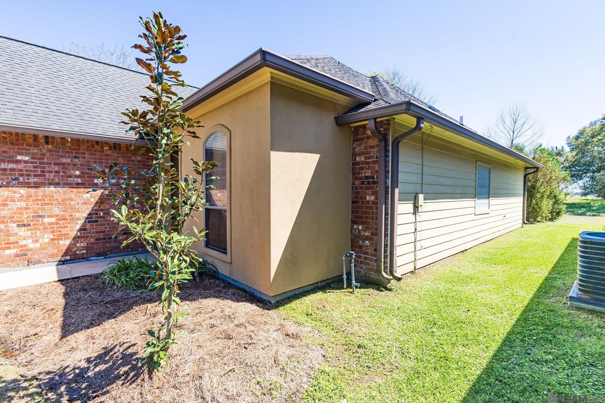 3101 Nicholson Lake Dr, Baton Rouge, LA, 70810