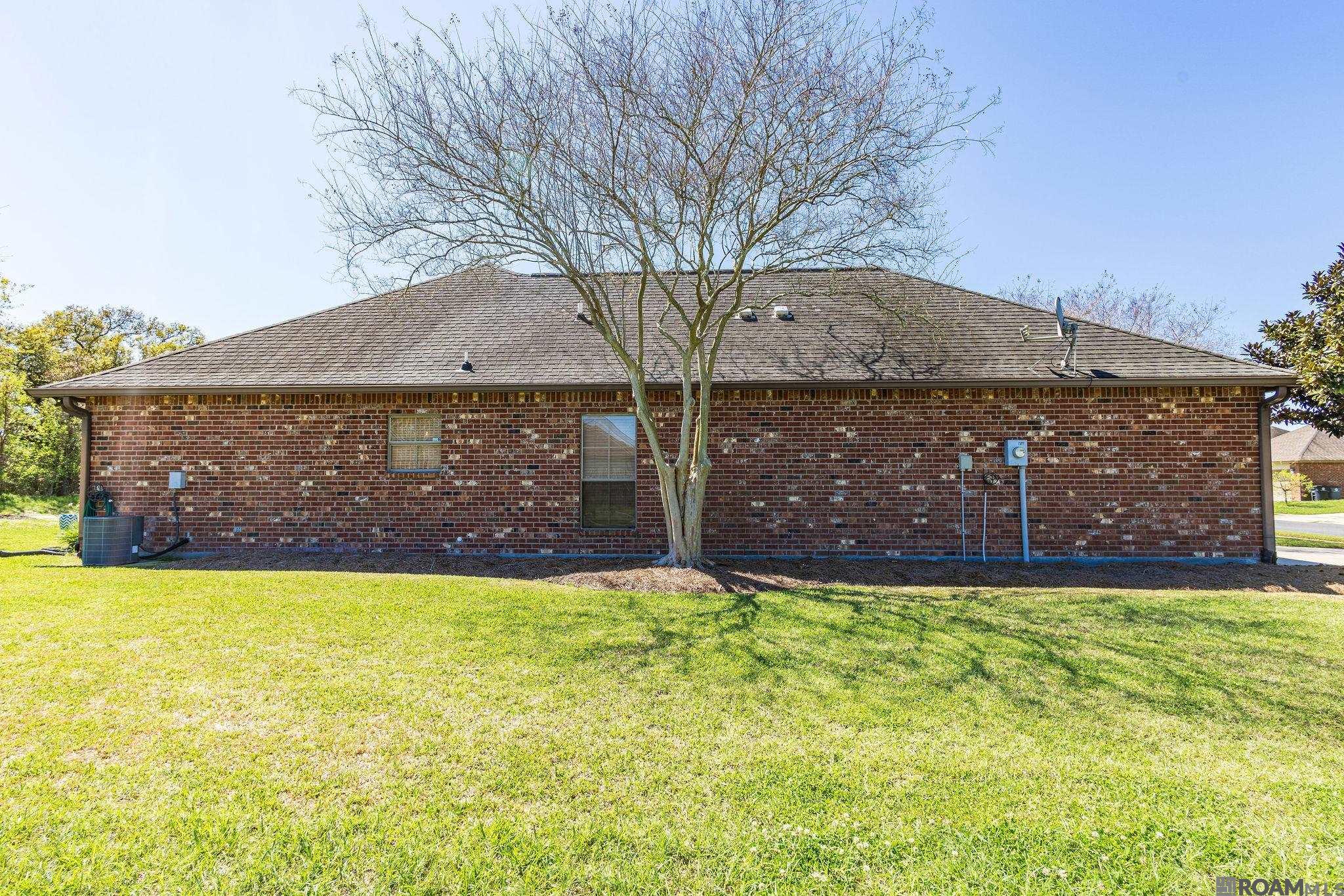 3101 Nicholson Lake Dr, Baton Rouge, LA, 70810