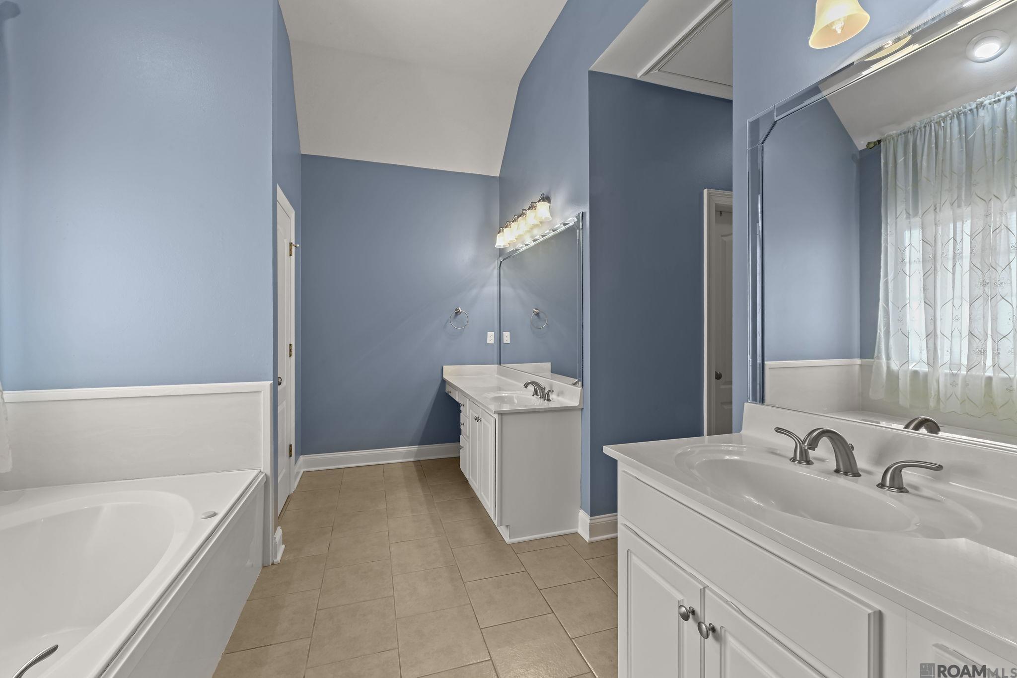 18329 Manchac Place South, Prairieville, LA, 70769