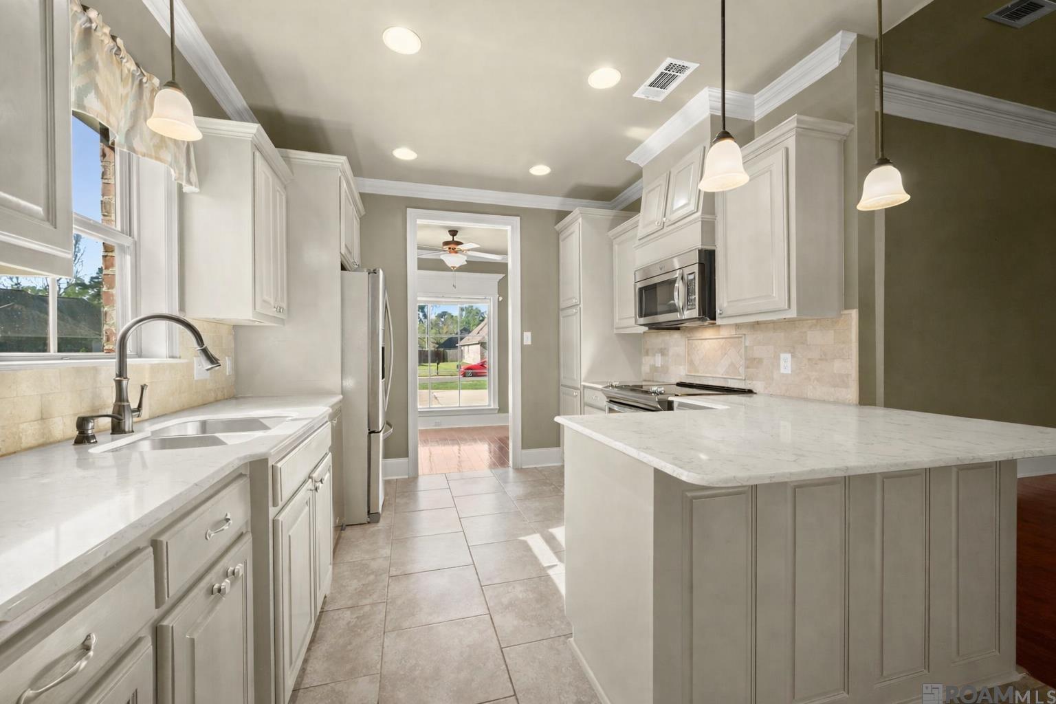 9431 Wyndham Way, Denham Springs, LA, 70726