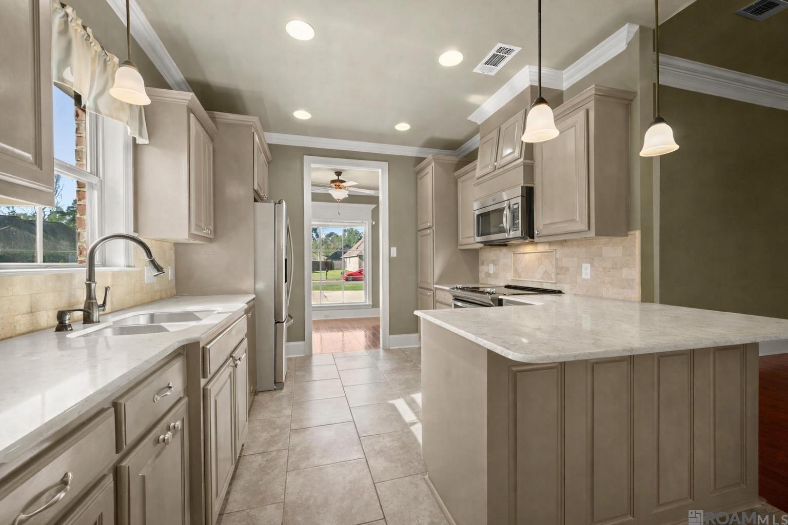 9431 Wyndham Way, Denham Springs, LA, 70726