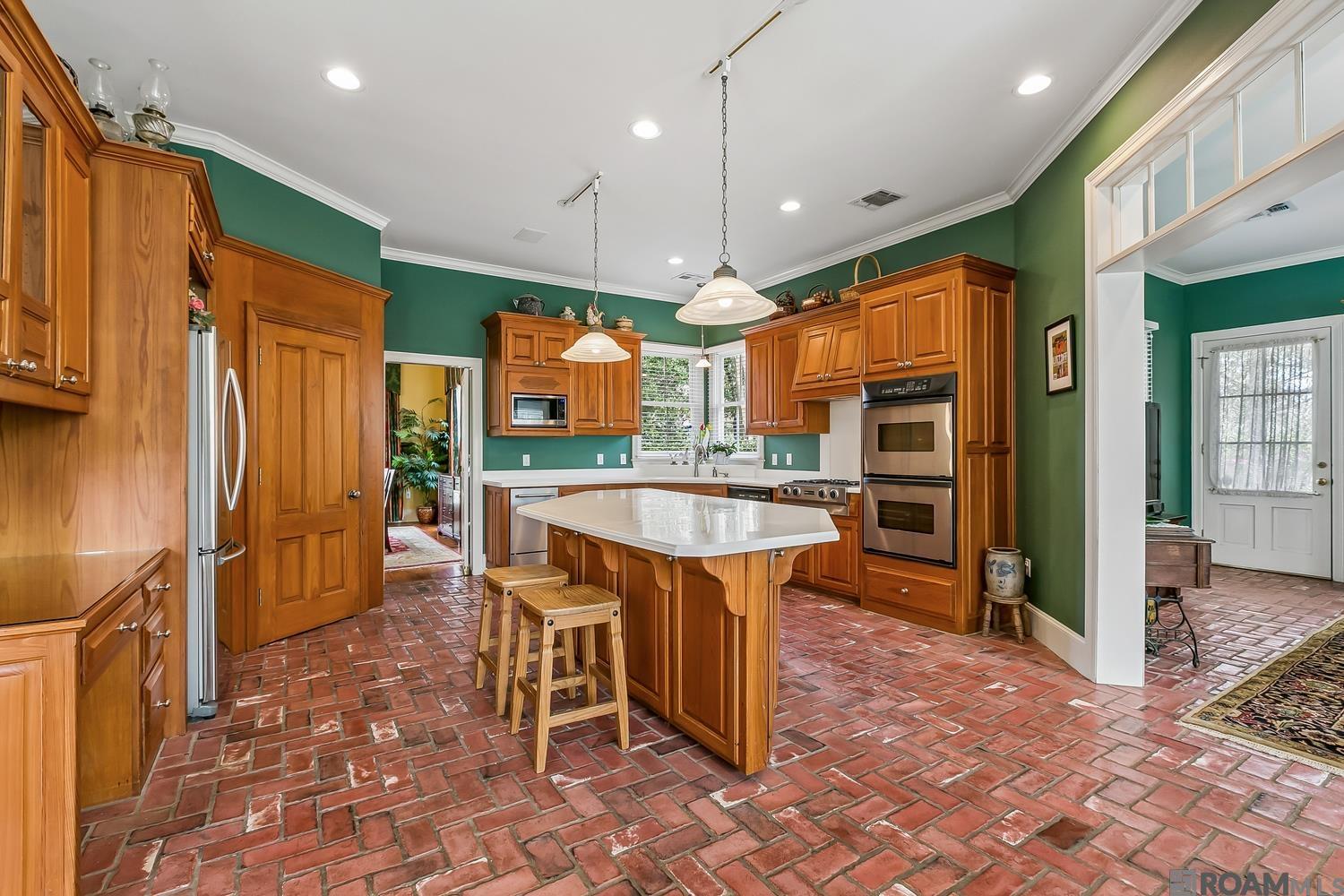 756 Myrtle View Dr, Baton Rouge, LA, 70810