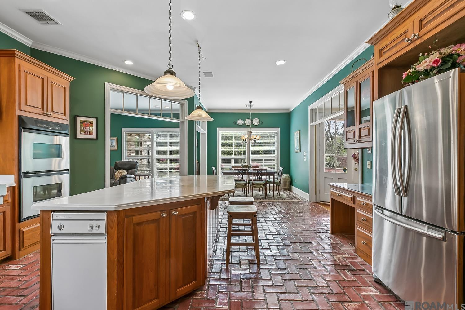 756 Myrtle View Dr, Baton Rouge, LA, 70810