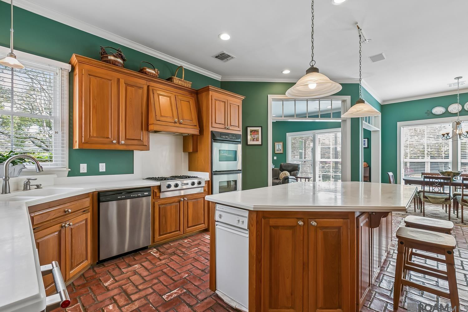 756 Myrtle View Dr, Baton Rouge, LA, 70810