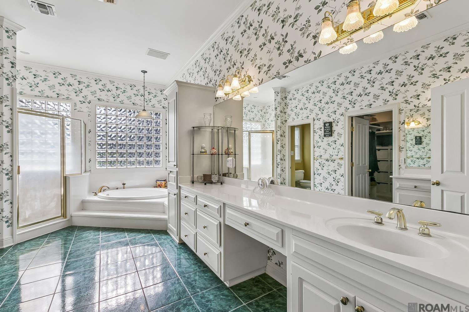 756 Myrtle View Dr, Baton Rouge, LA, 70810