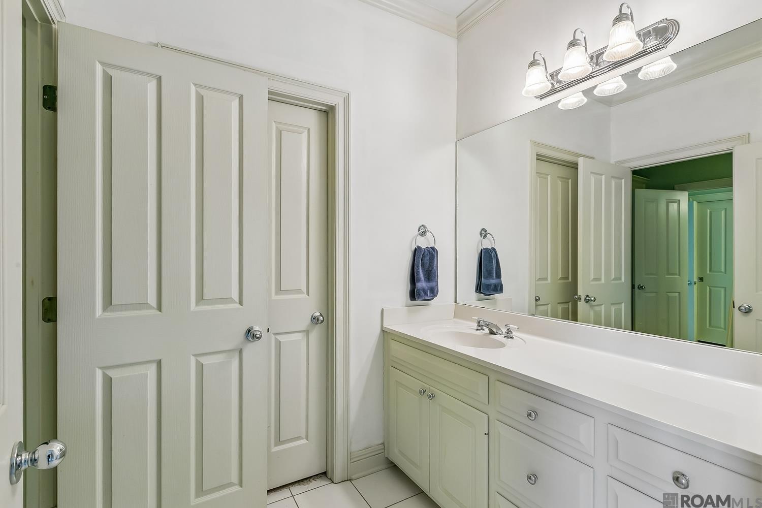 756 Myrtle View Dr, Baton Rouge, LA, 70810