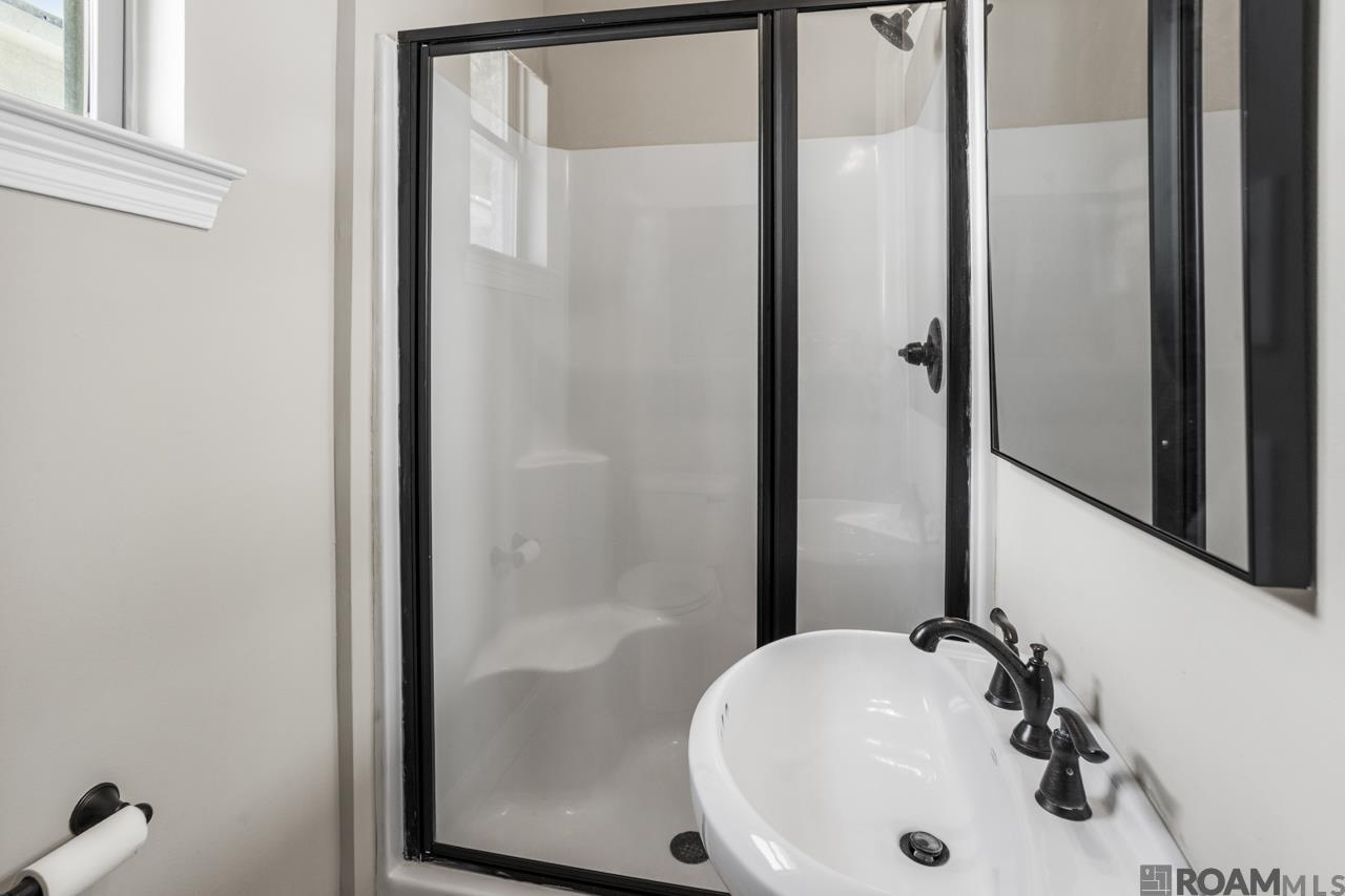 18170 Vis-a-vis Ave, Saint George, LA, 70817