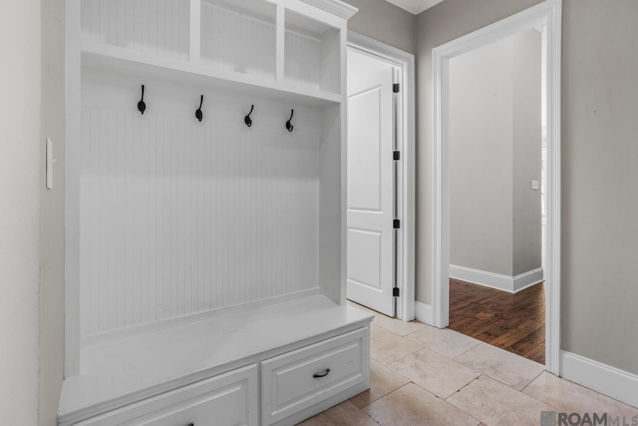 18170 Vis-a-vis Ave, Saint George, LA, 70817