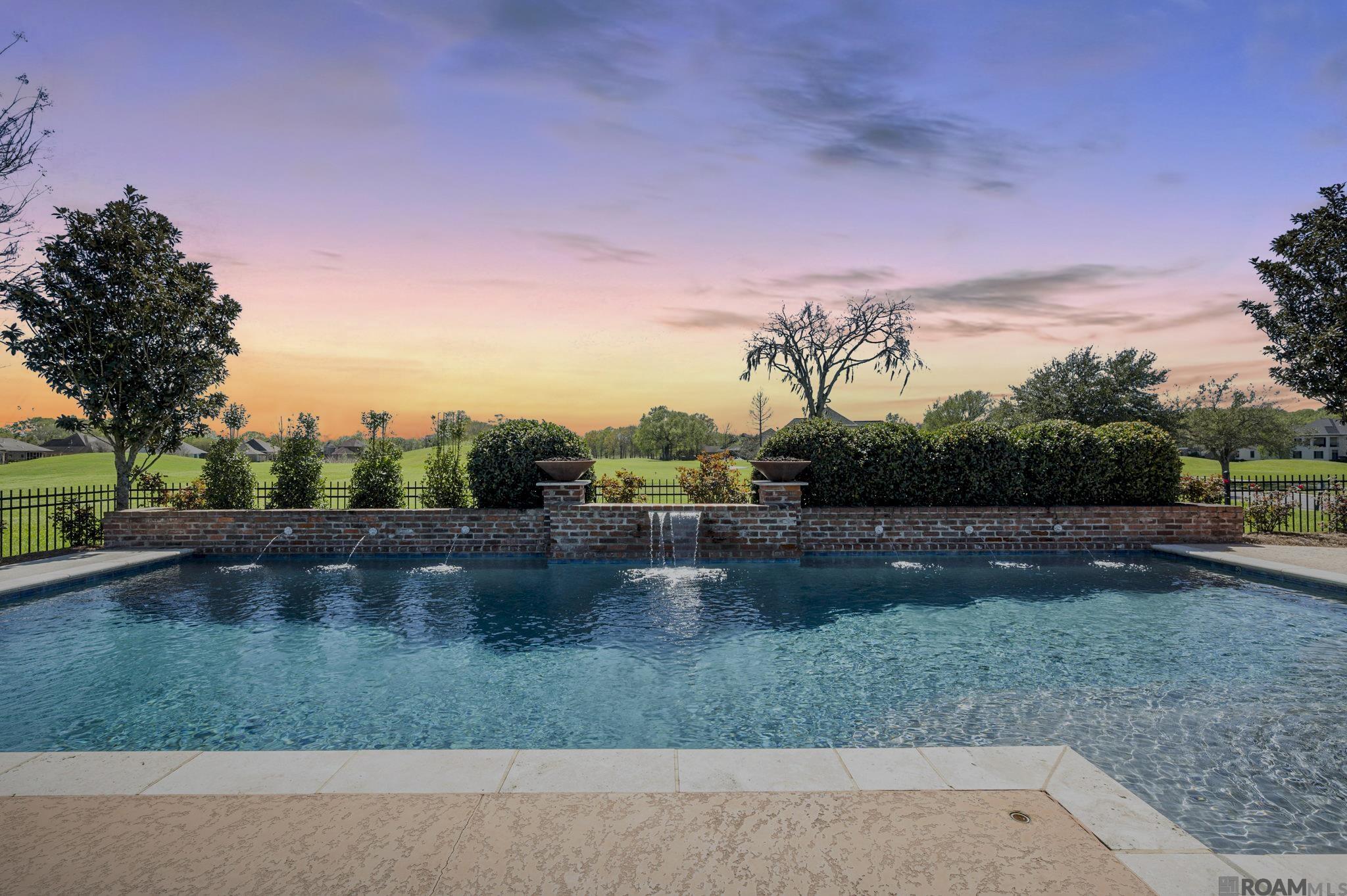 $500,000 to $750,000