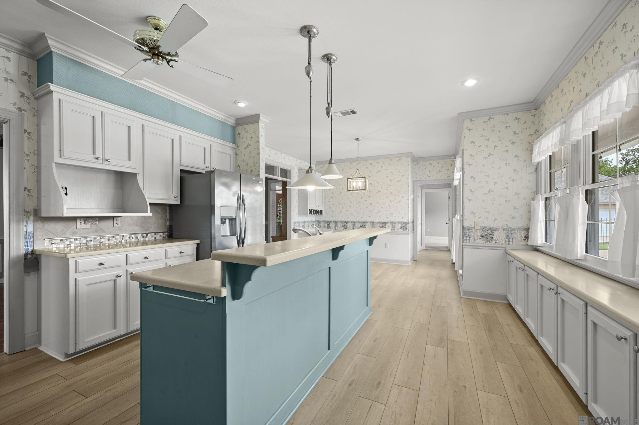 12511 S Lake Sherwood Ave, Baton Rouge, LA, 70816