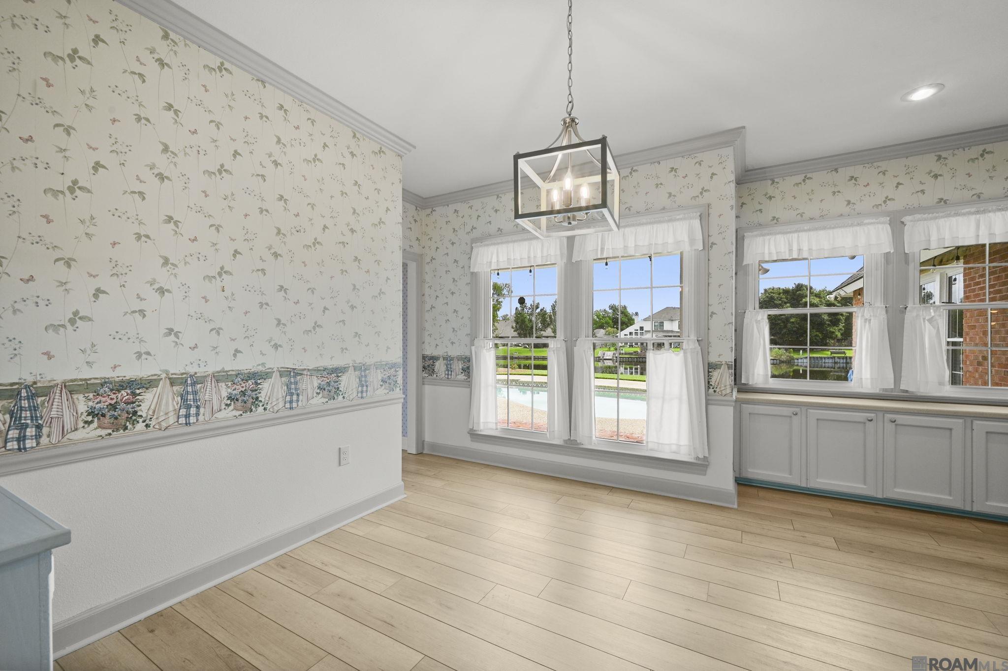 12511 S Lake Sherwood Ave, Baton Rouge, LA, 70816