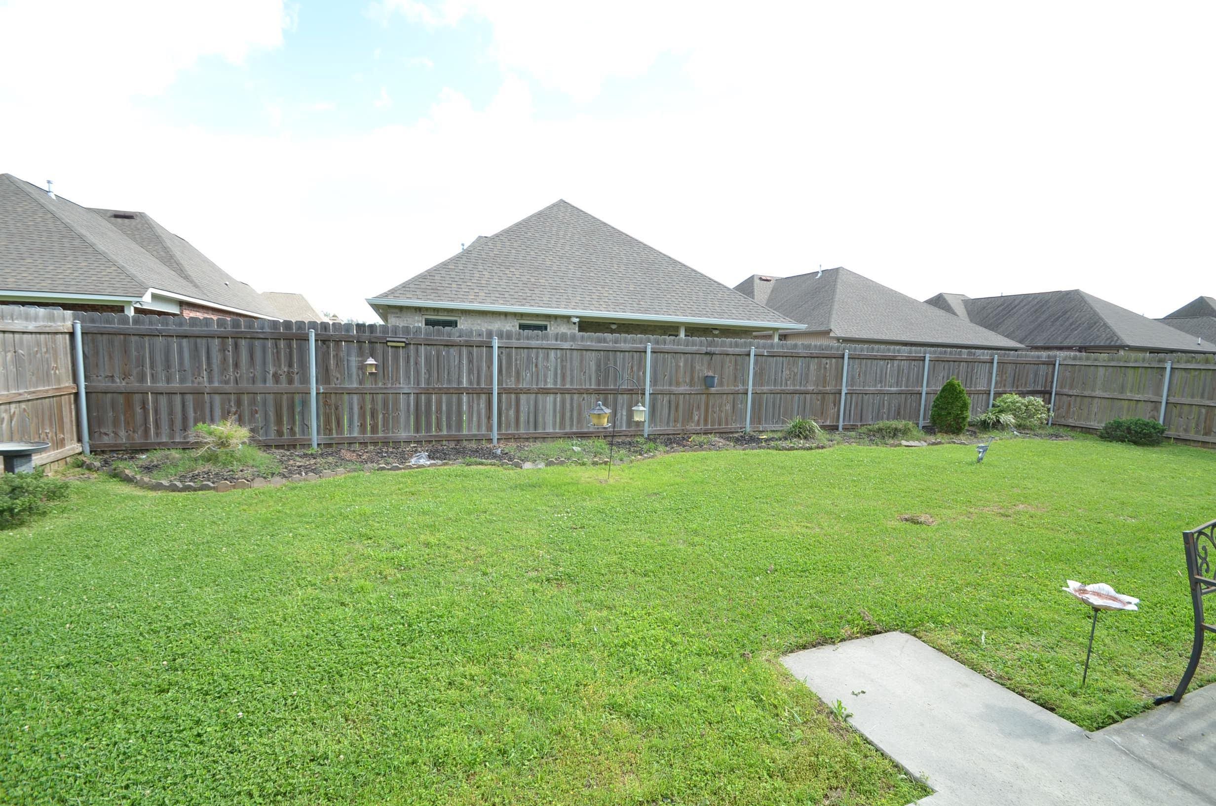 125 Red Maple Dr, Gray, LA, 70359