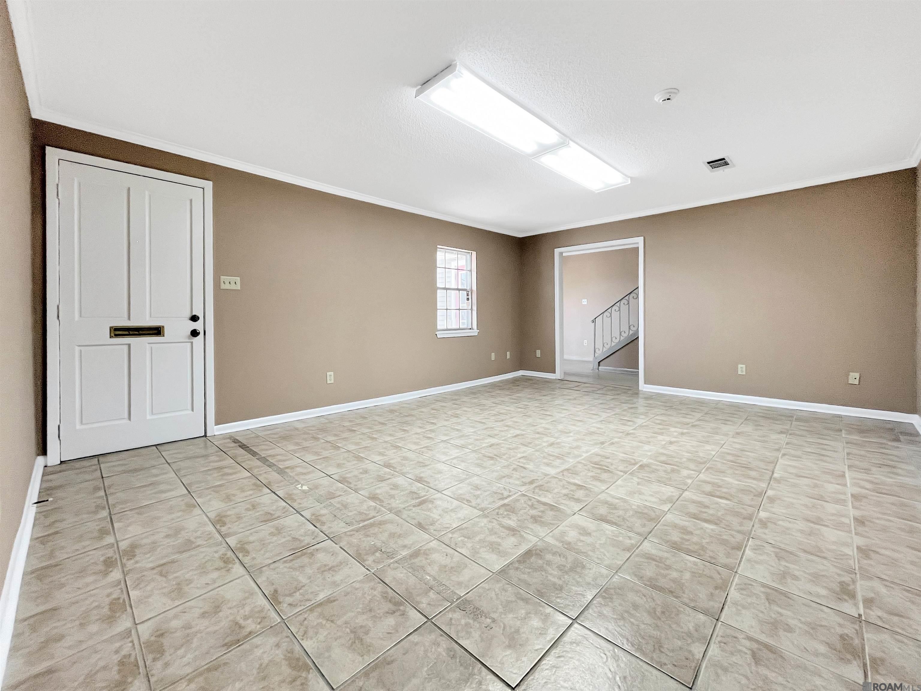 8115 Vincent Rd, Denham Springs, LA, 70726