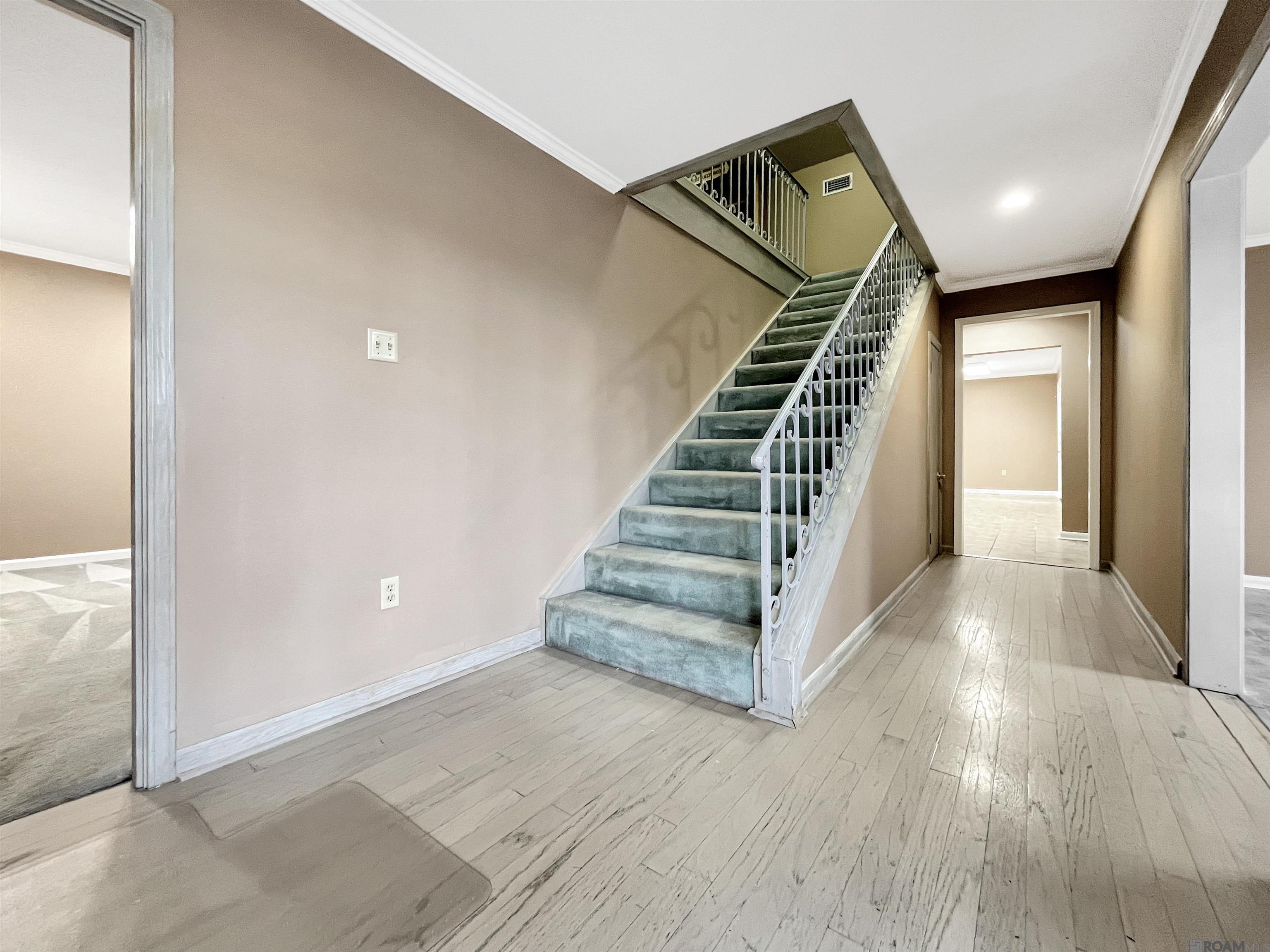 8115 Vincent Rd, Denham Springs, LA, 70726