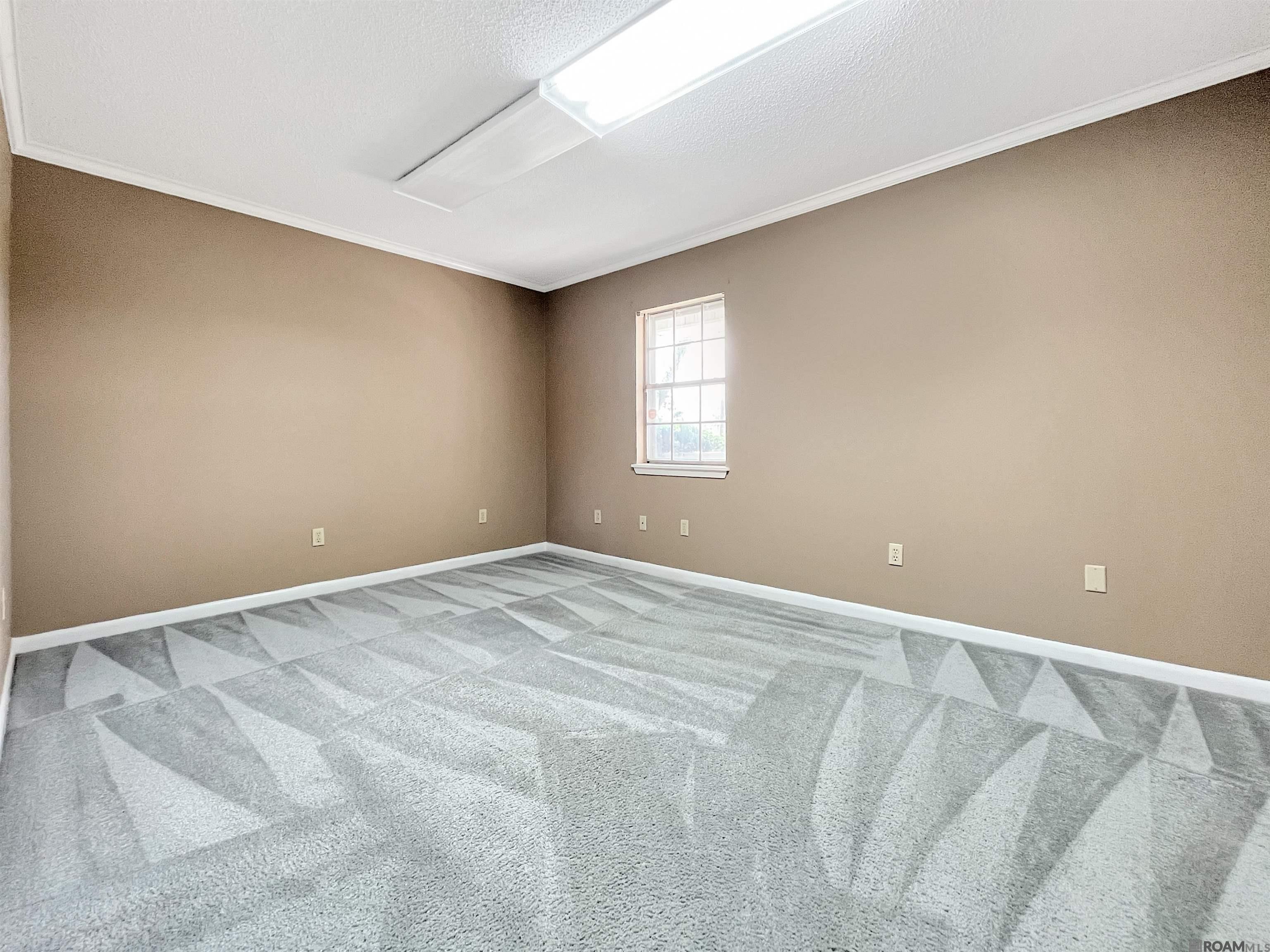 8115 Vincent Rd, Denham Springs, LA, 70726