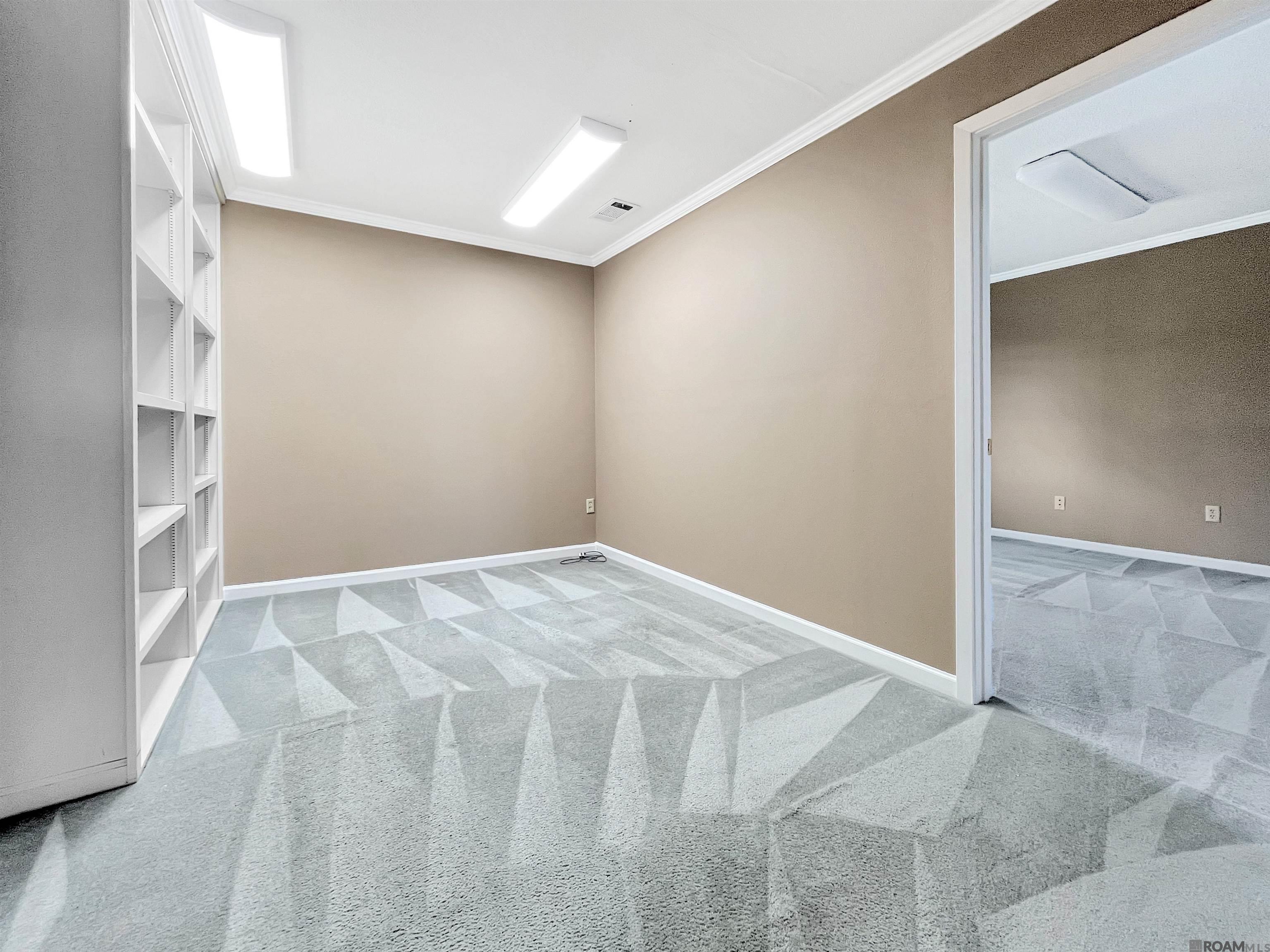 8115 Vincent Rd, Denham Springs, LA, 70726