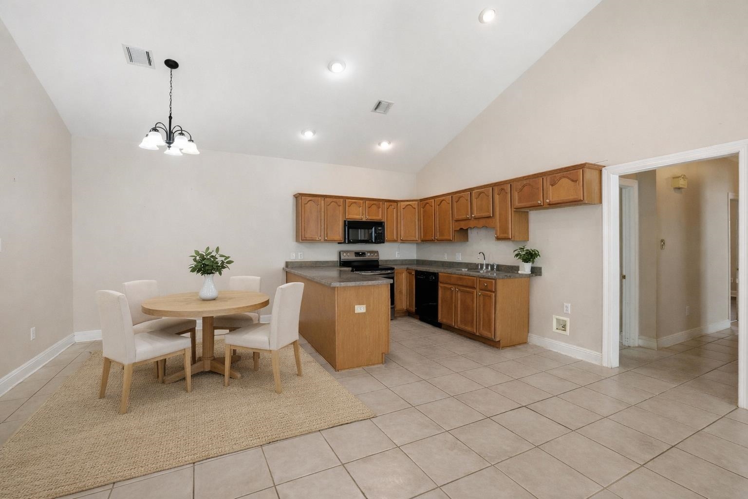 110 Magnolia Courtyard, Houma, LA, 70364