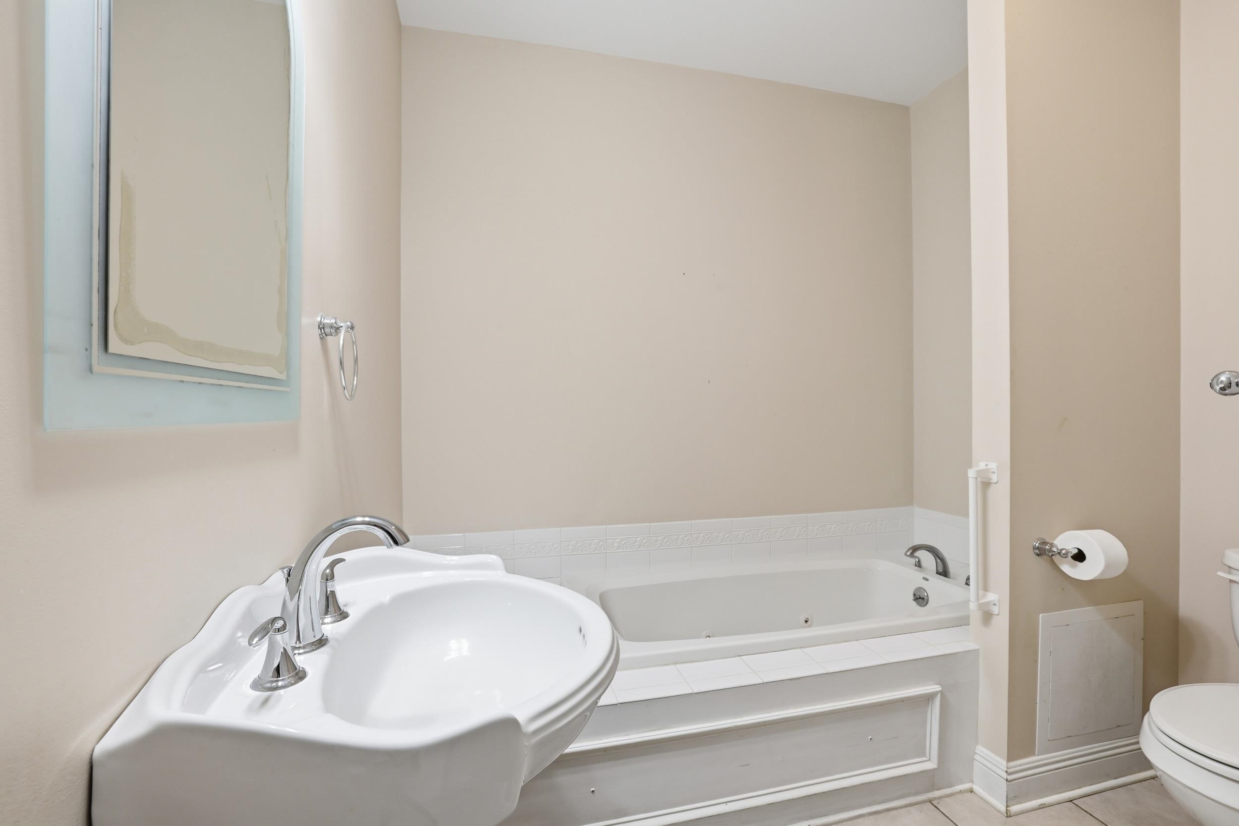 110 Magnolia Courtyard, Houma, LA, 70364