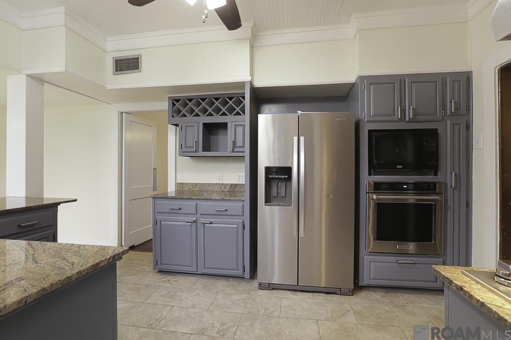 1233 Perkins Rd, Baton Rouge, LA, 70806