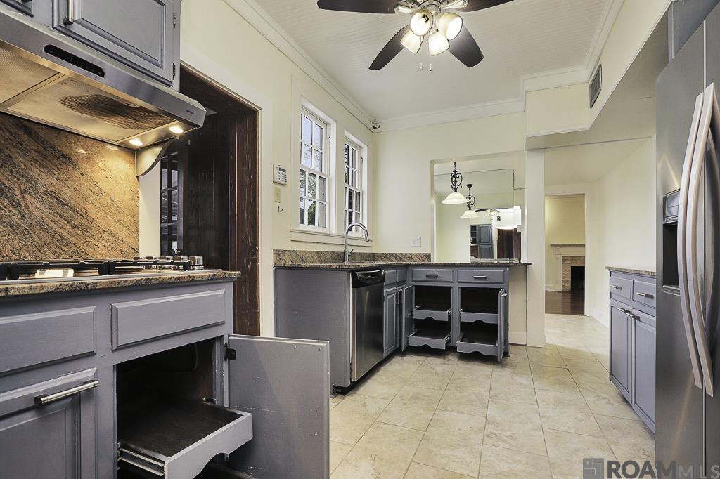 1233 Perkins Rd, Baton Rouge, LA, 70806