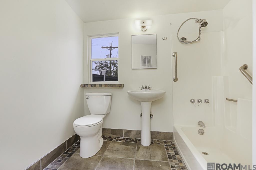 1233 Perkins Rd, Baton Rouge, LA, 70806