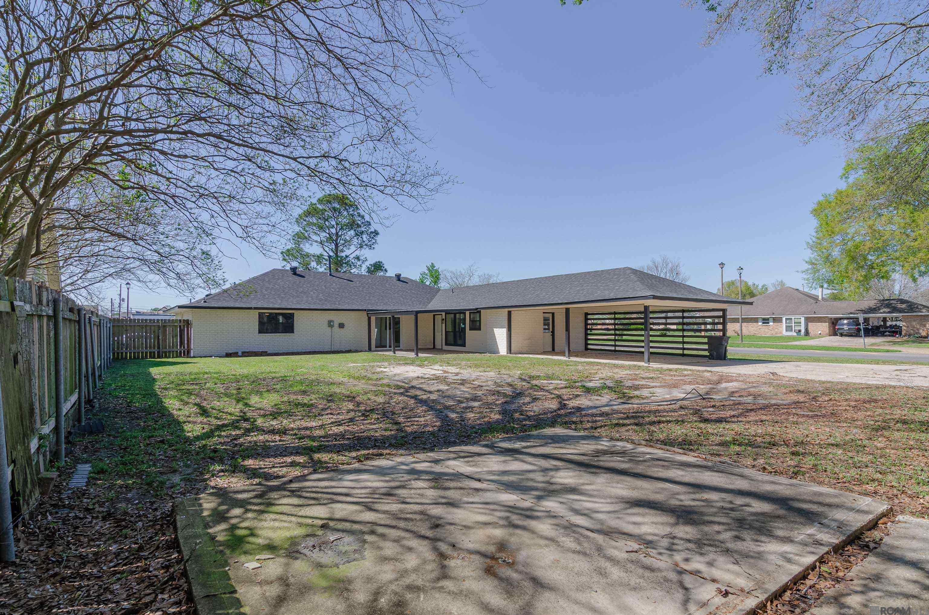 5613 S Allegheny Ct, Baton Rouge, LA, 70817