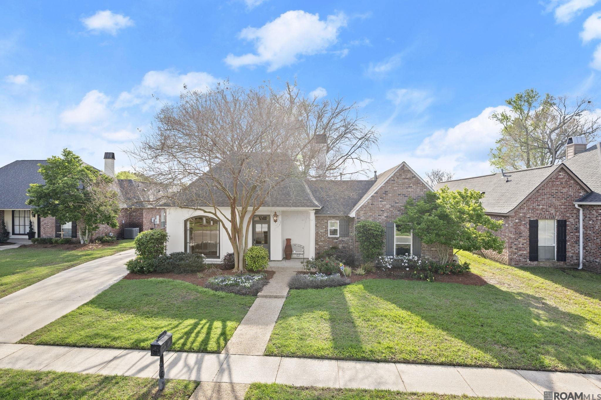 8946 Foxgate Dr, Baton Rouge, LA, 70809