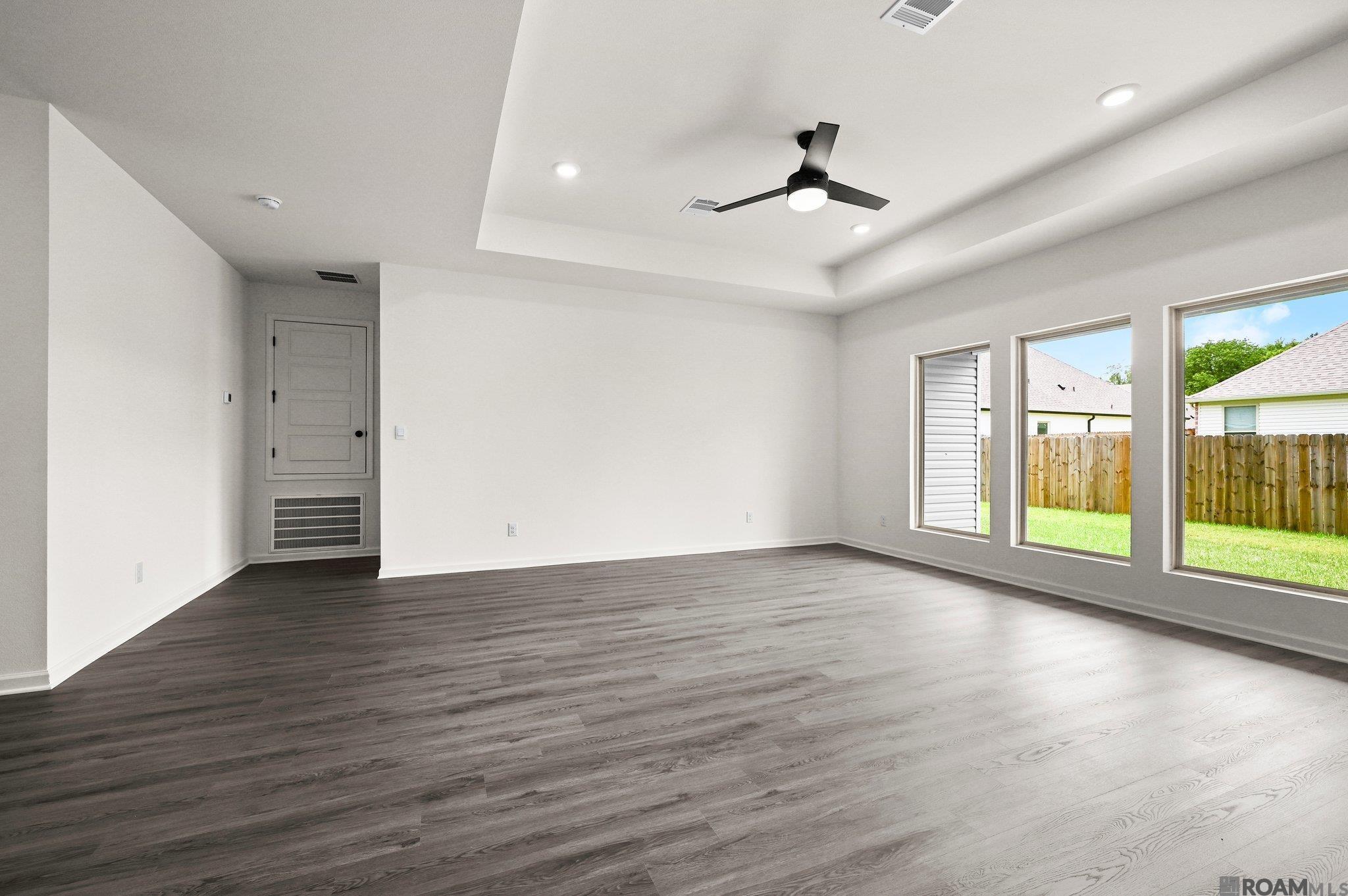 13325 Sawmill Dr, Central, LA, 70818