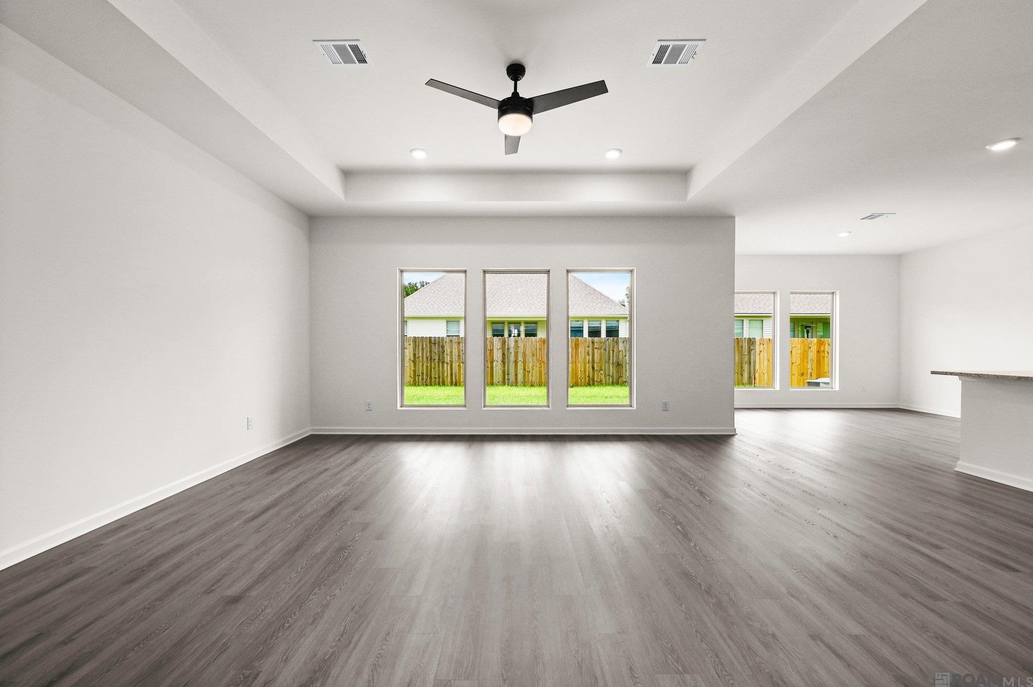 13325 Sawmill Dr, Central, LA, 70818