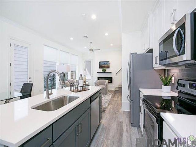 2001 Red Stick Dr, Baton Rouge, LA, 70815