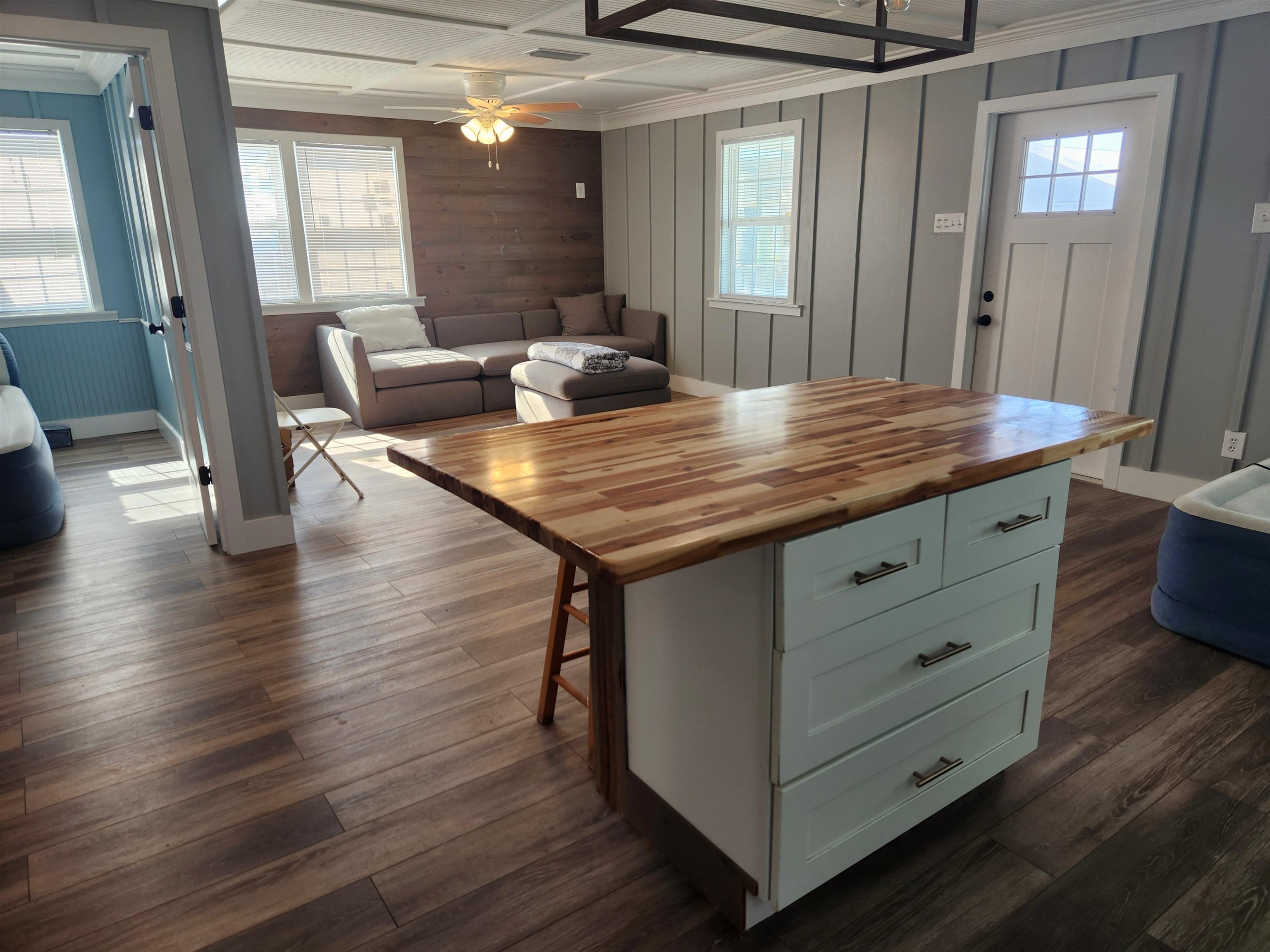 137 Memory Ln, Grand Isle, LA, 70358