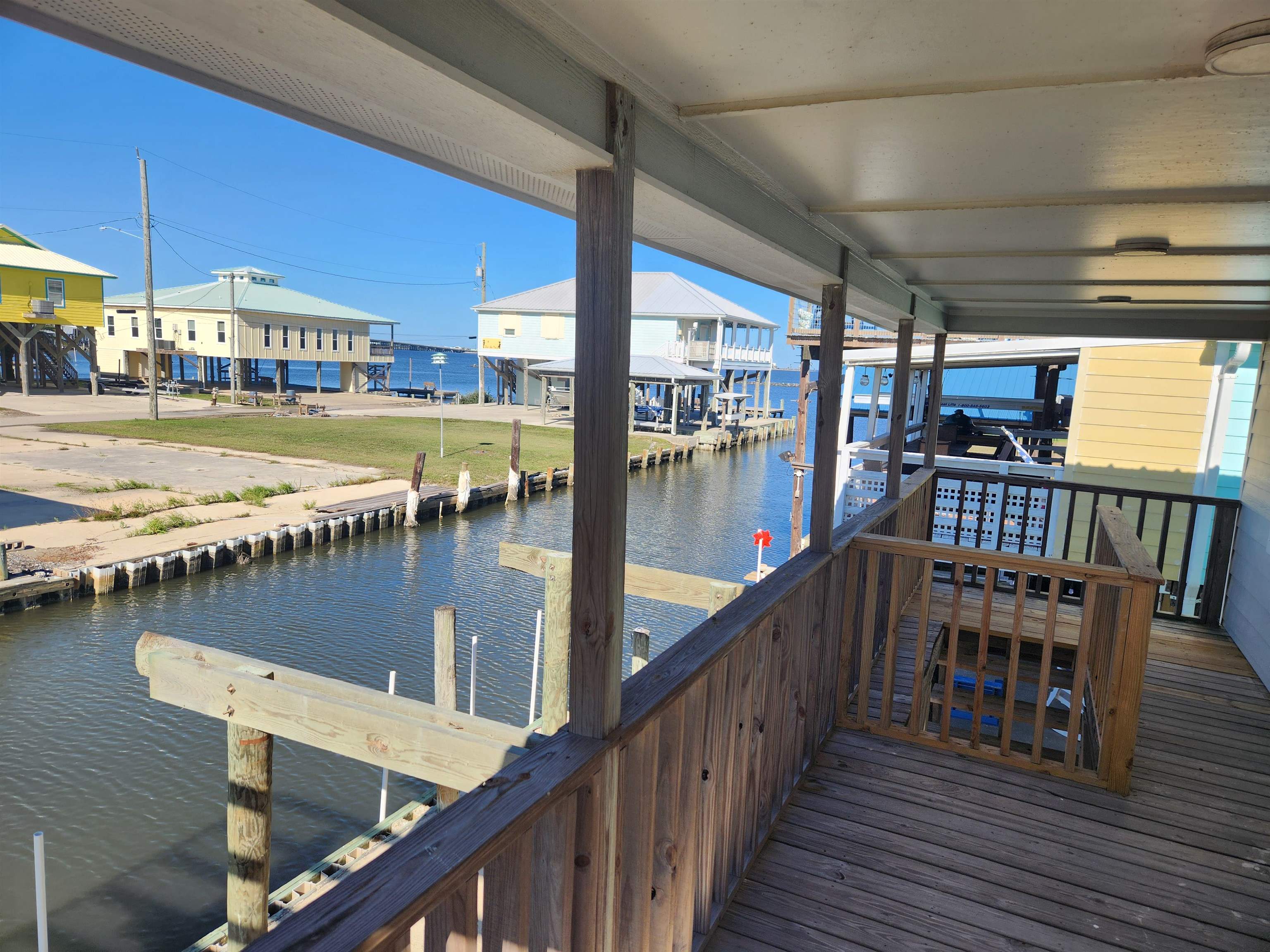 137 Memory Ln, Grand Isle, LA, 70358