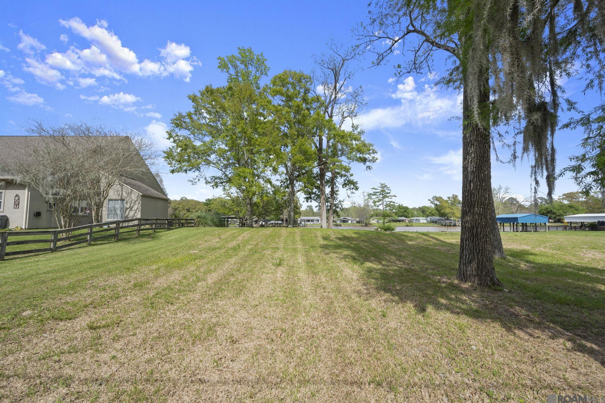 13224 Bayou Terrace Dr, St Amant, LA, 70774