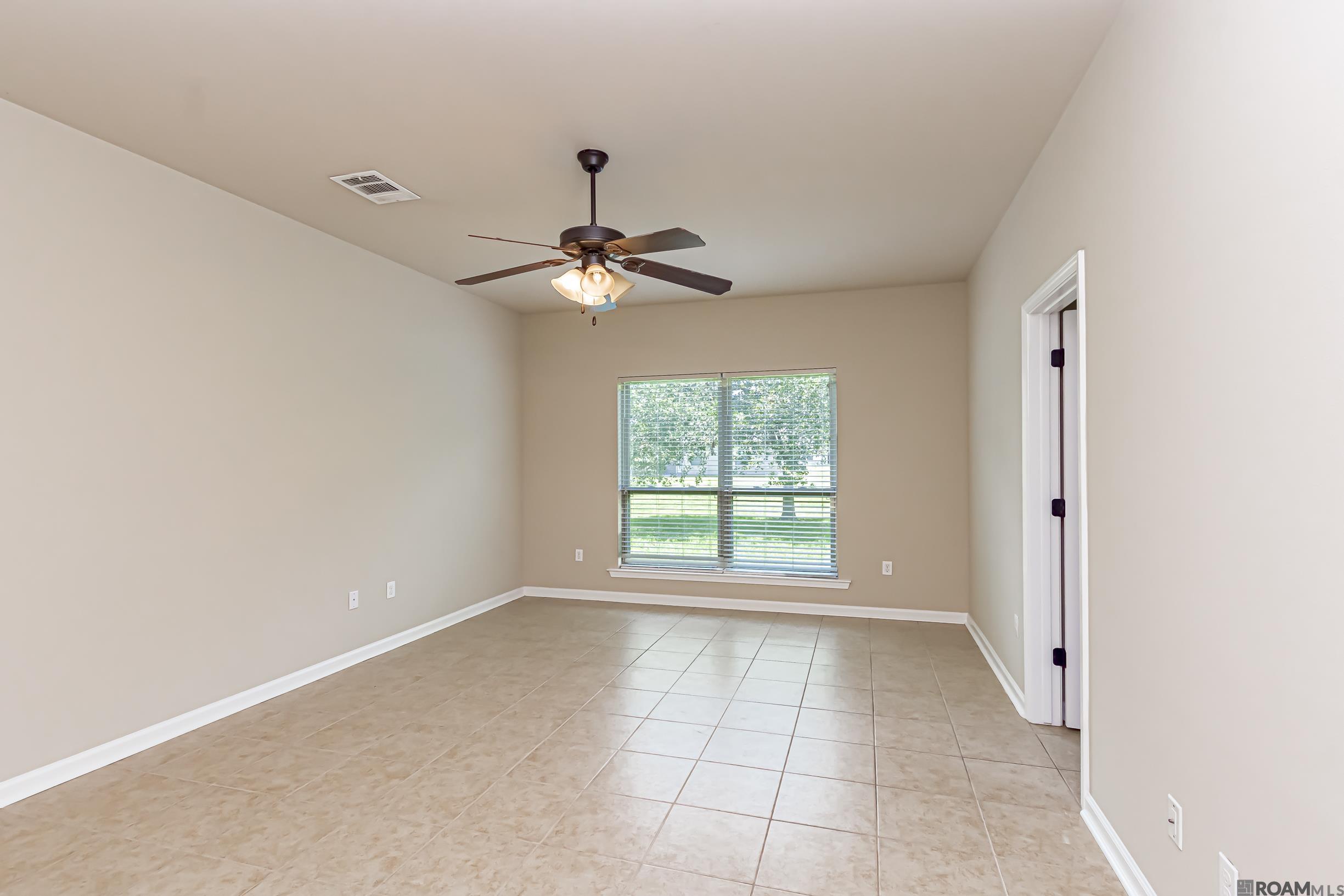 1521 S Sanctuary Ave, Gonzales, LA, 70737