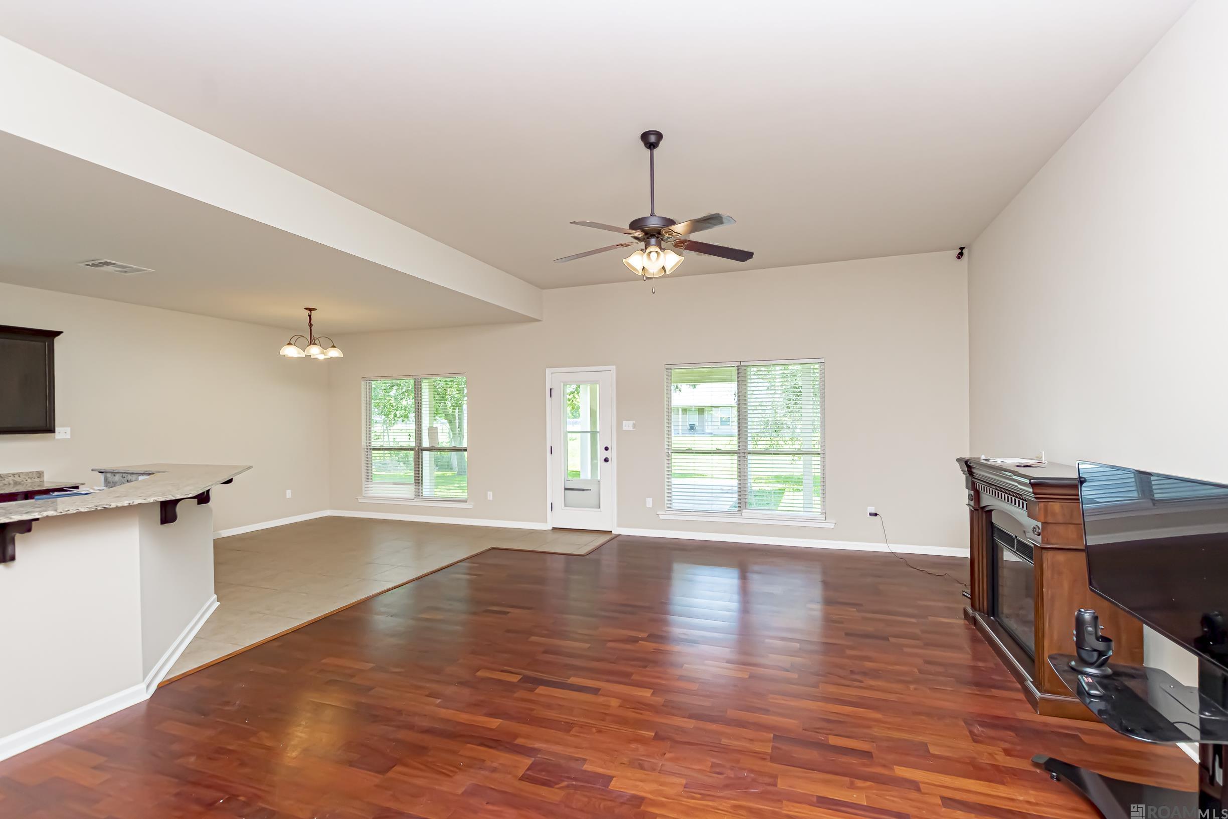 1521 S Sanctuary Ave, Gonzales, LA, 70737