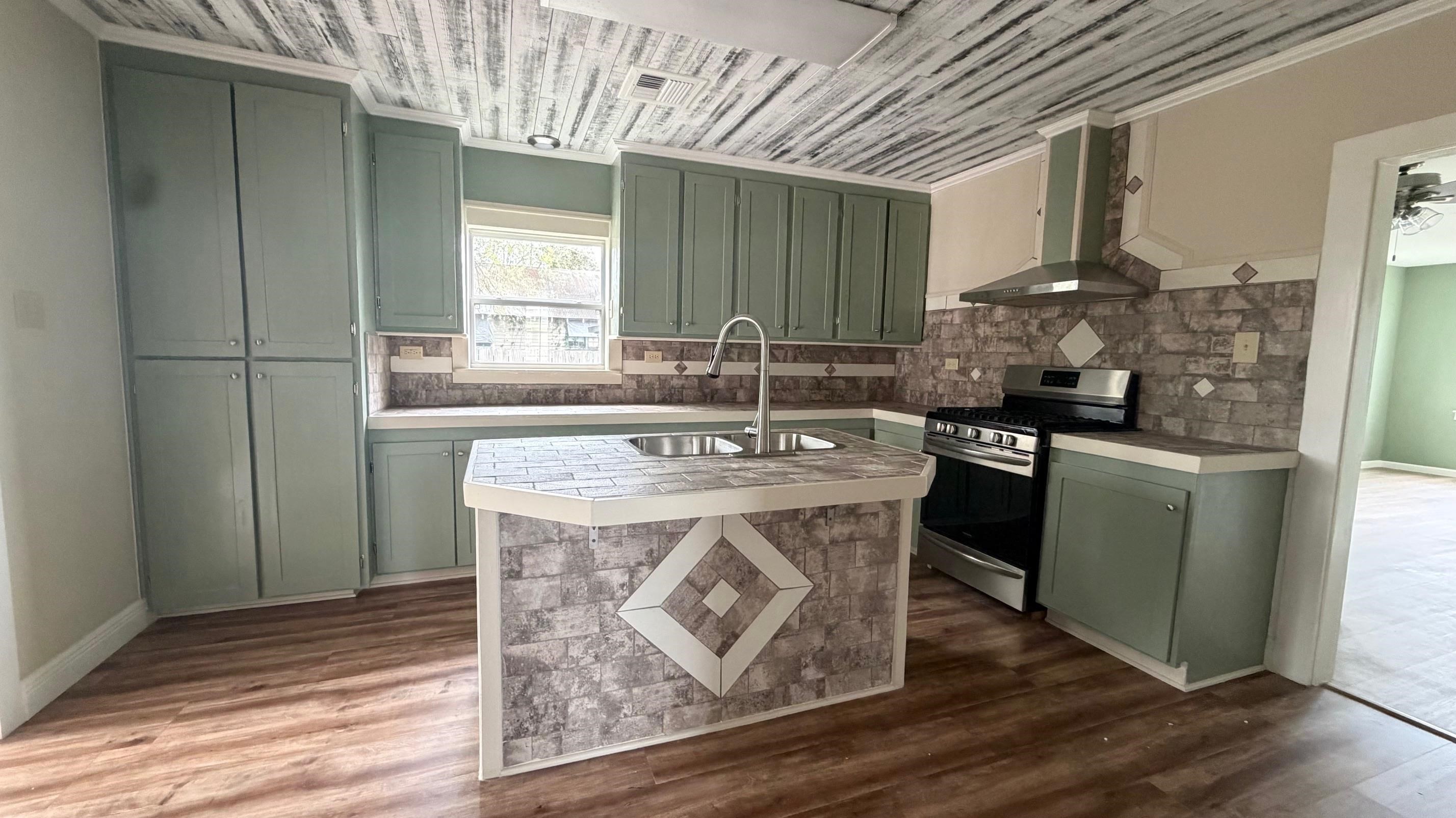 1015 Lafourche Drive, Thibodaux, LA, 70301