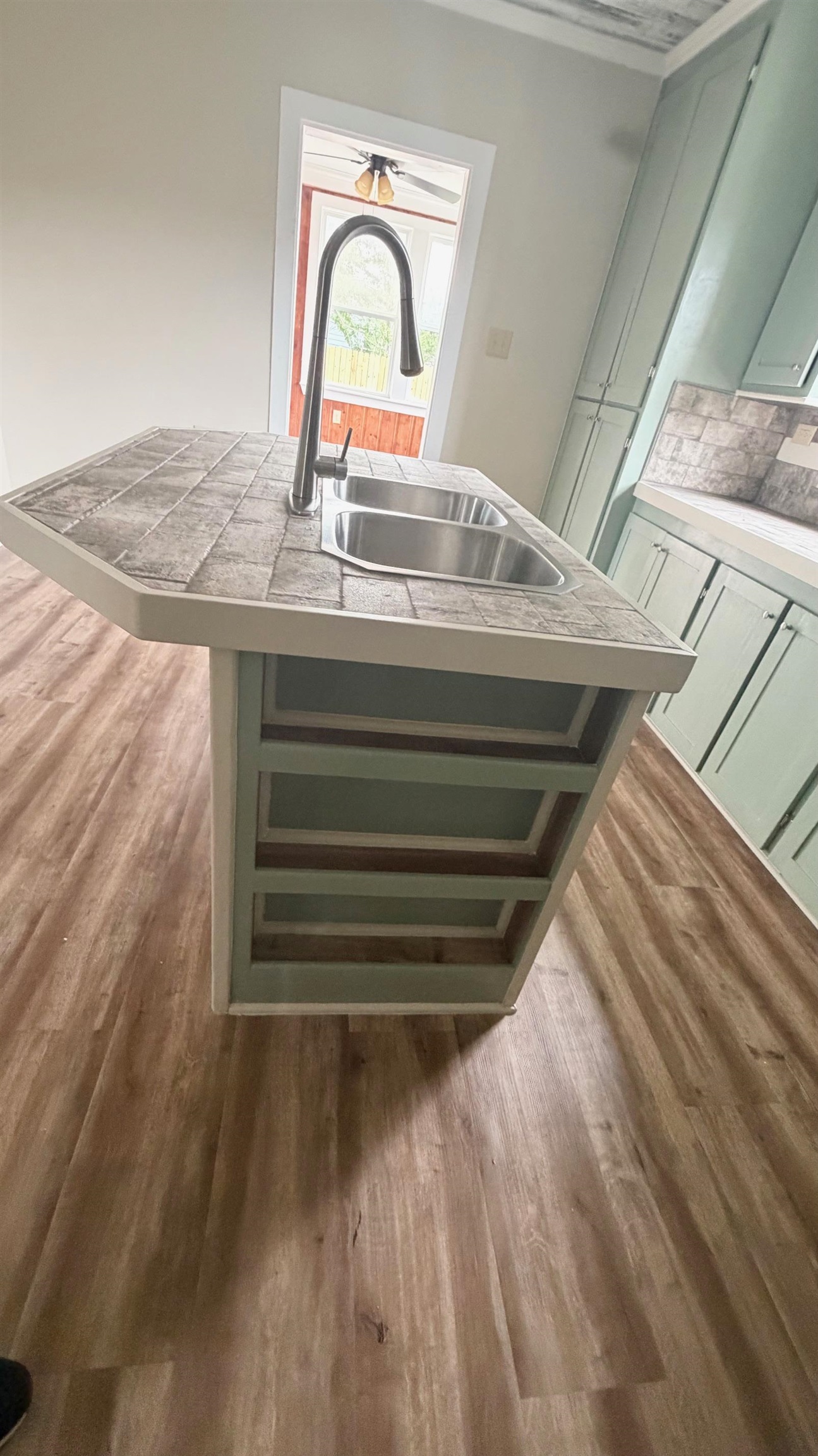 1015 Lafourche Drive, Thibodaux, LA, 70301