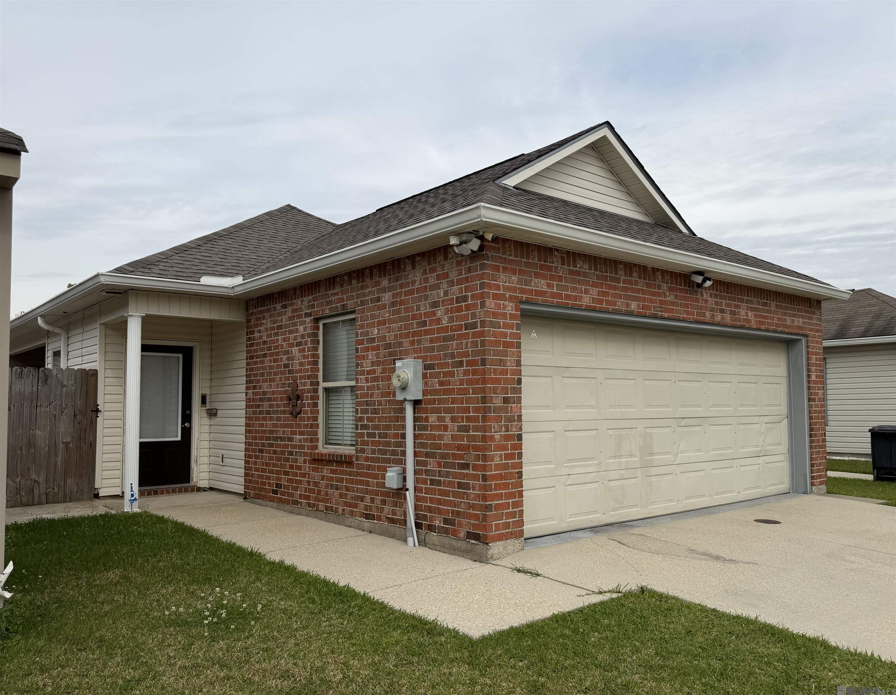 1046 Sedona Pines Dr, Baton Rouge, LA, 70816