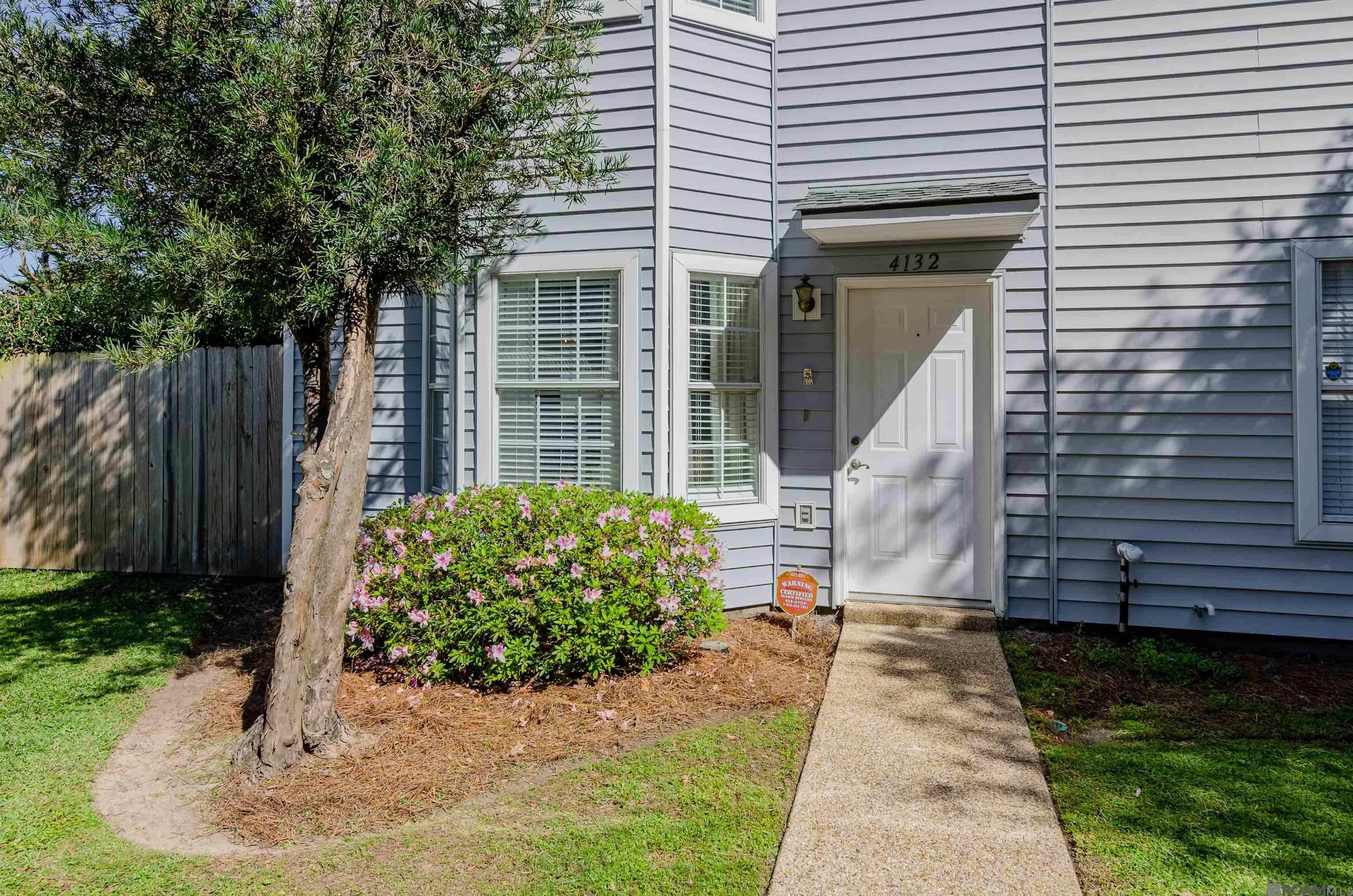 8129 Village Lake Ave, Baton Rouge, LA, 70820